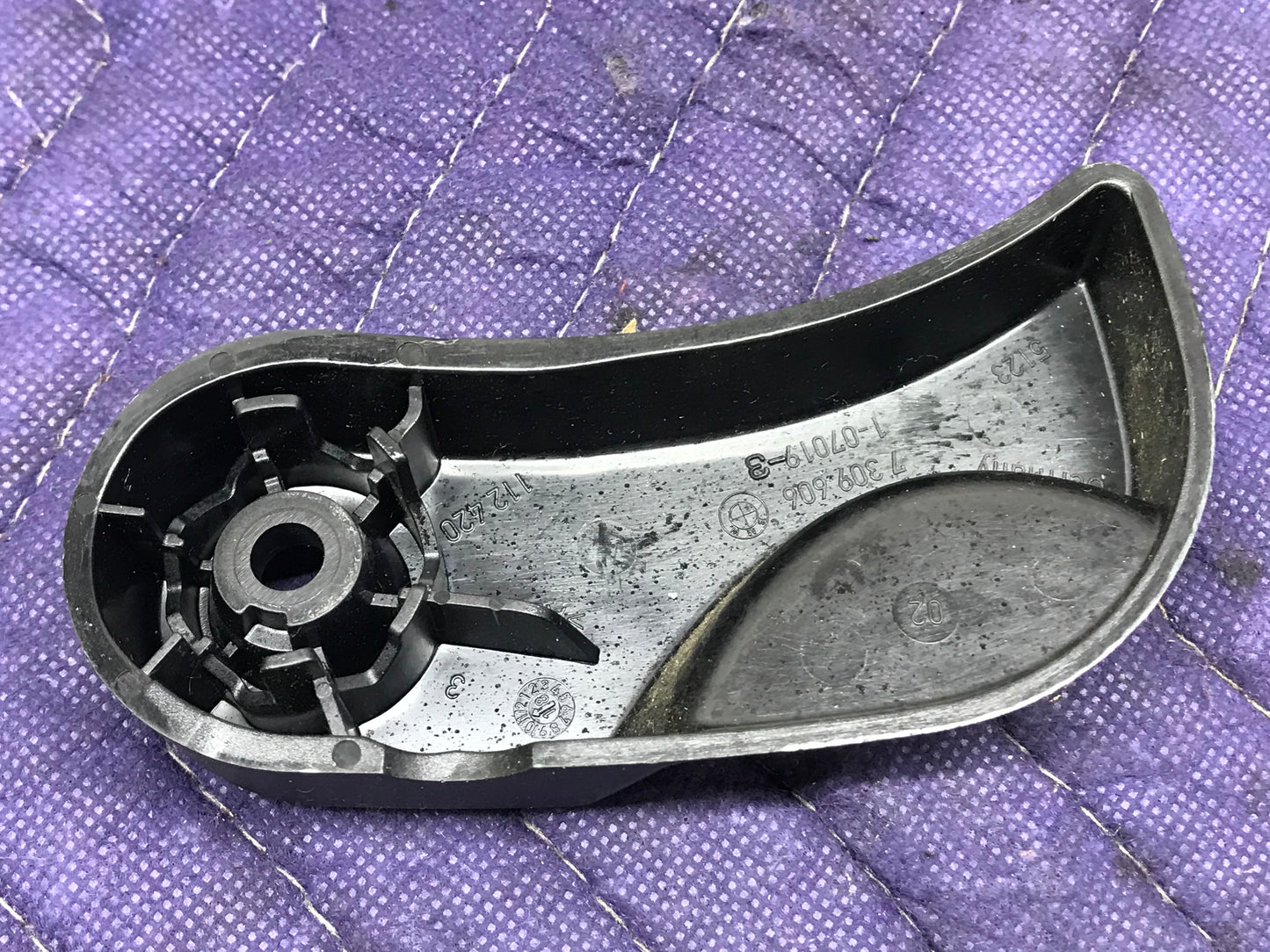 F3X/F2X FRONT HOOD BONNET RELEASE HANDLE SKU 251