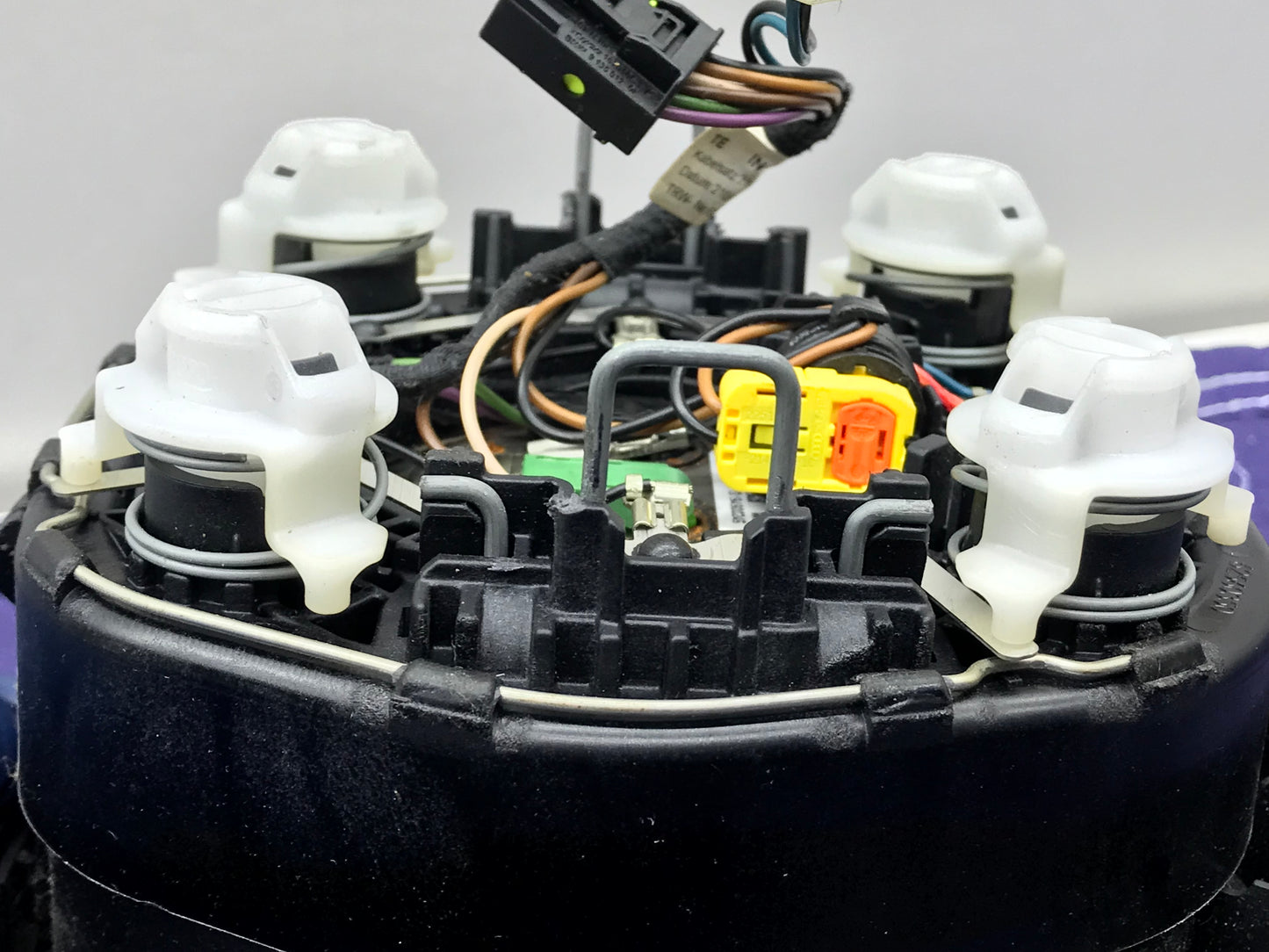 2011-2016 F30 AIRBAG MODULE DRIVER SIDE SKU 85