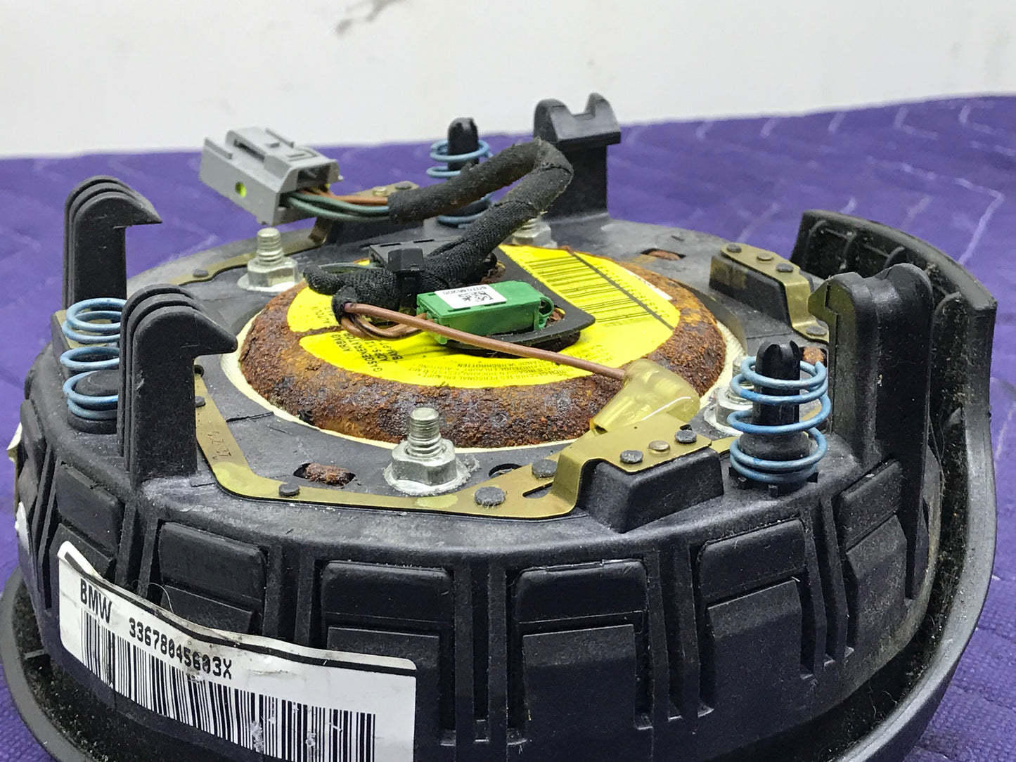 2002-2010 E6X DRIVER SIDE AIRBAG MODULE SKU 205