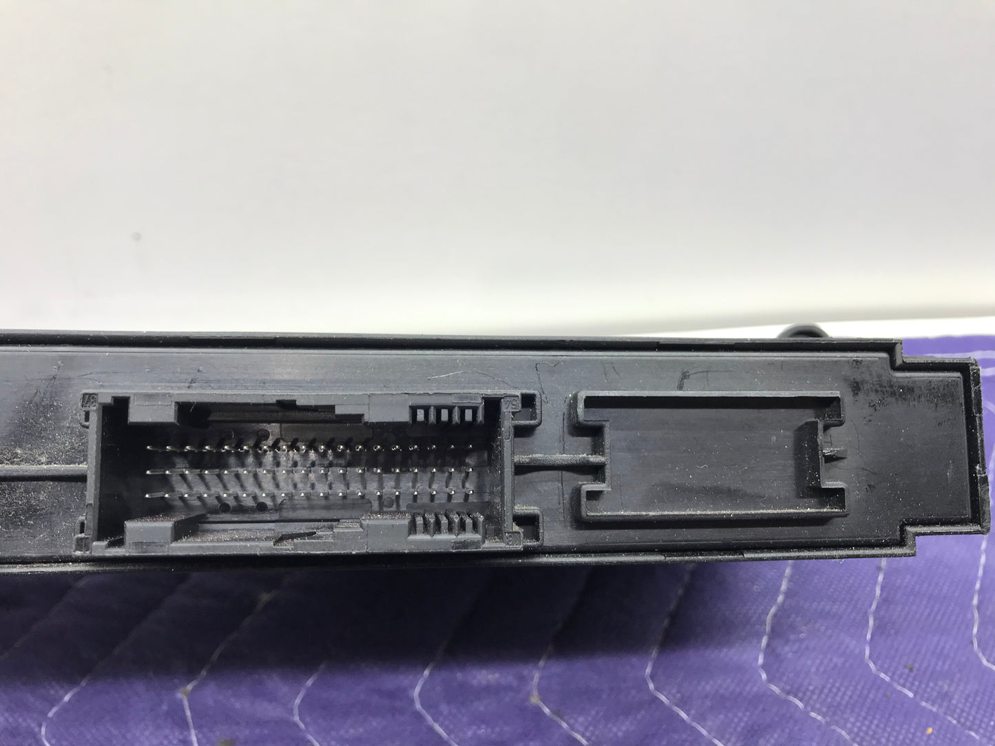 2005-2013 E9X BODY CONTROL MODULE BCM JUNCTION BOX SKU 139