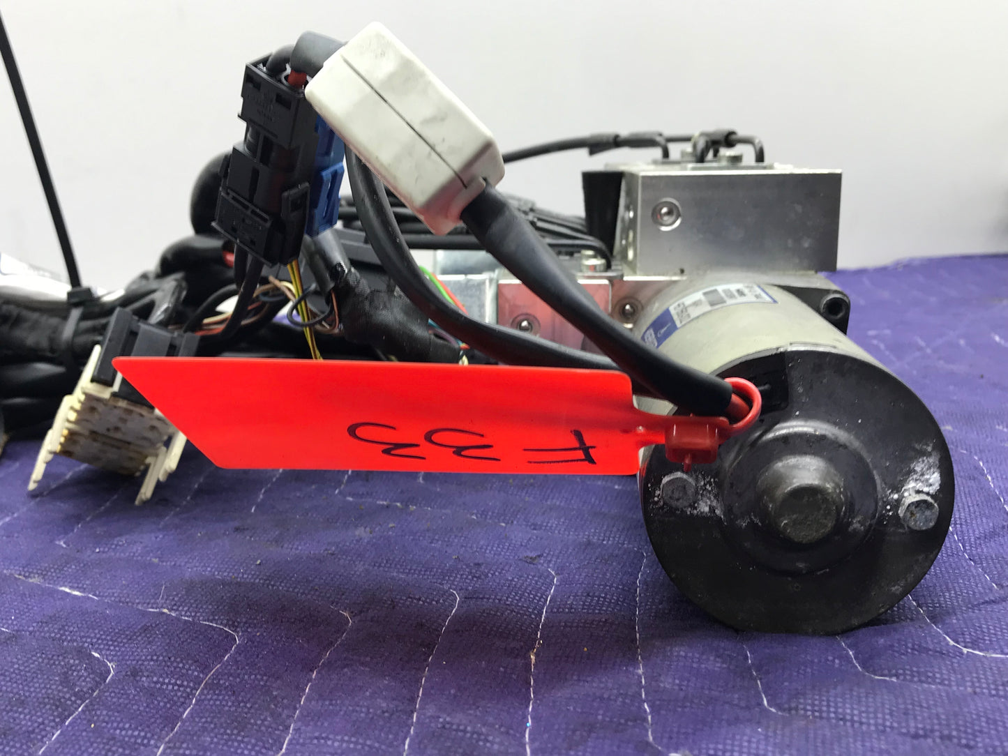 2013-2019 F33/F83 CONVERTIBLE HARDTOP ROOF PUMP HYDRAULIC MOTOR UNIT SKU 154
