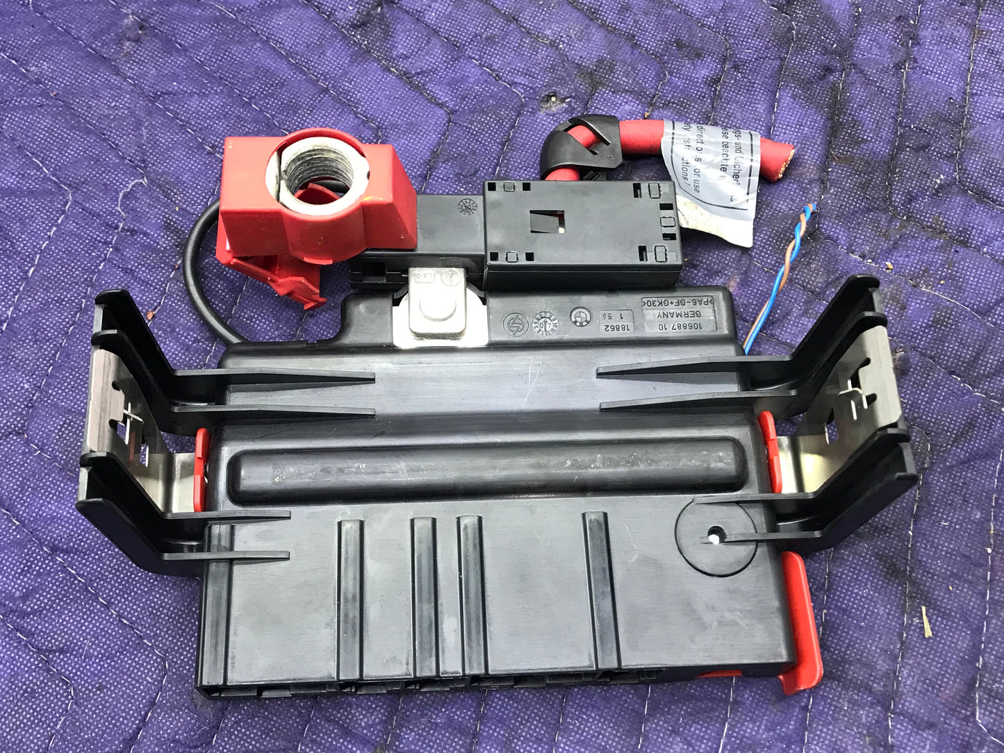 E9X BATTERY POWER DISTRIBUTION JUNCTION FUSE BOX SKU 280