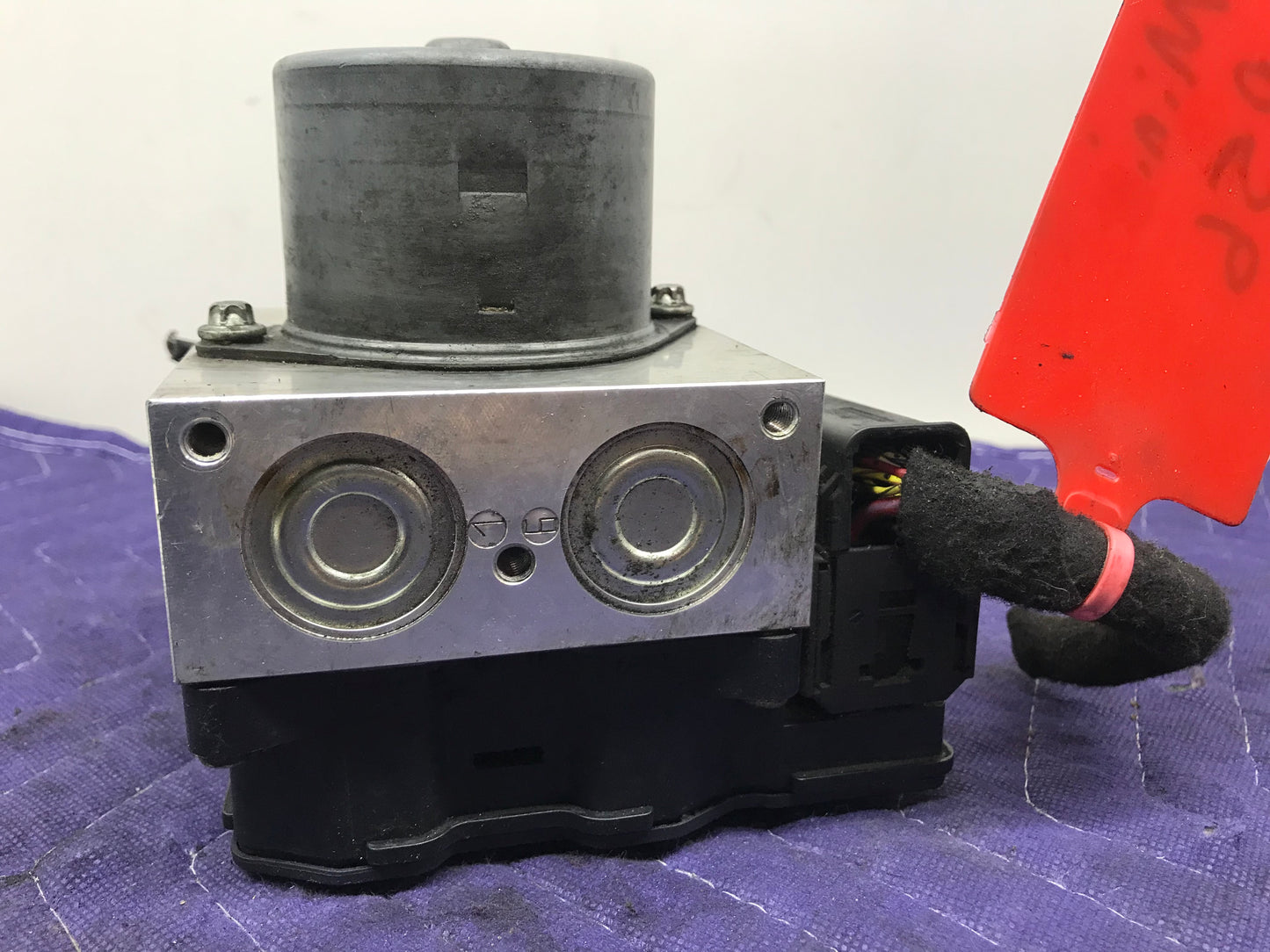 MINI COOPER R56 ABS ANTILOCK BRAKE PUMP MODULE EHCU SKU 161