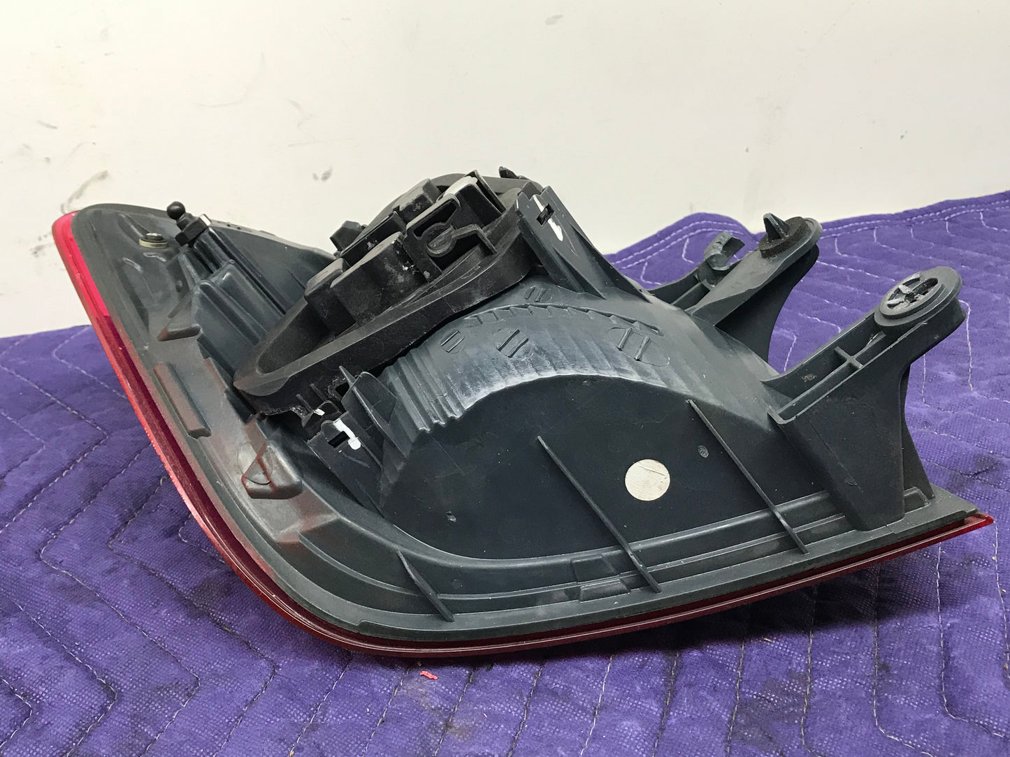 2011-2016 F30 REAR RIGHT SIDE TAILLIGHT PRE LCI SKU 225