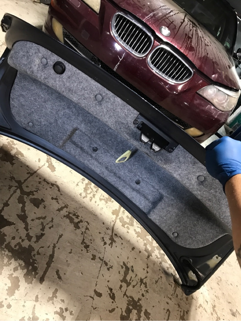 E90 TRUNK LCI SKU 302