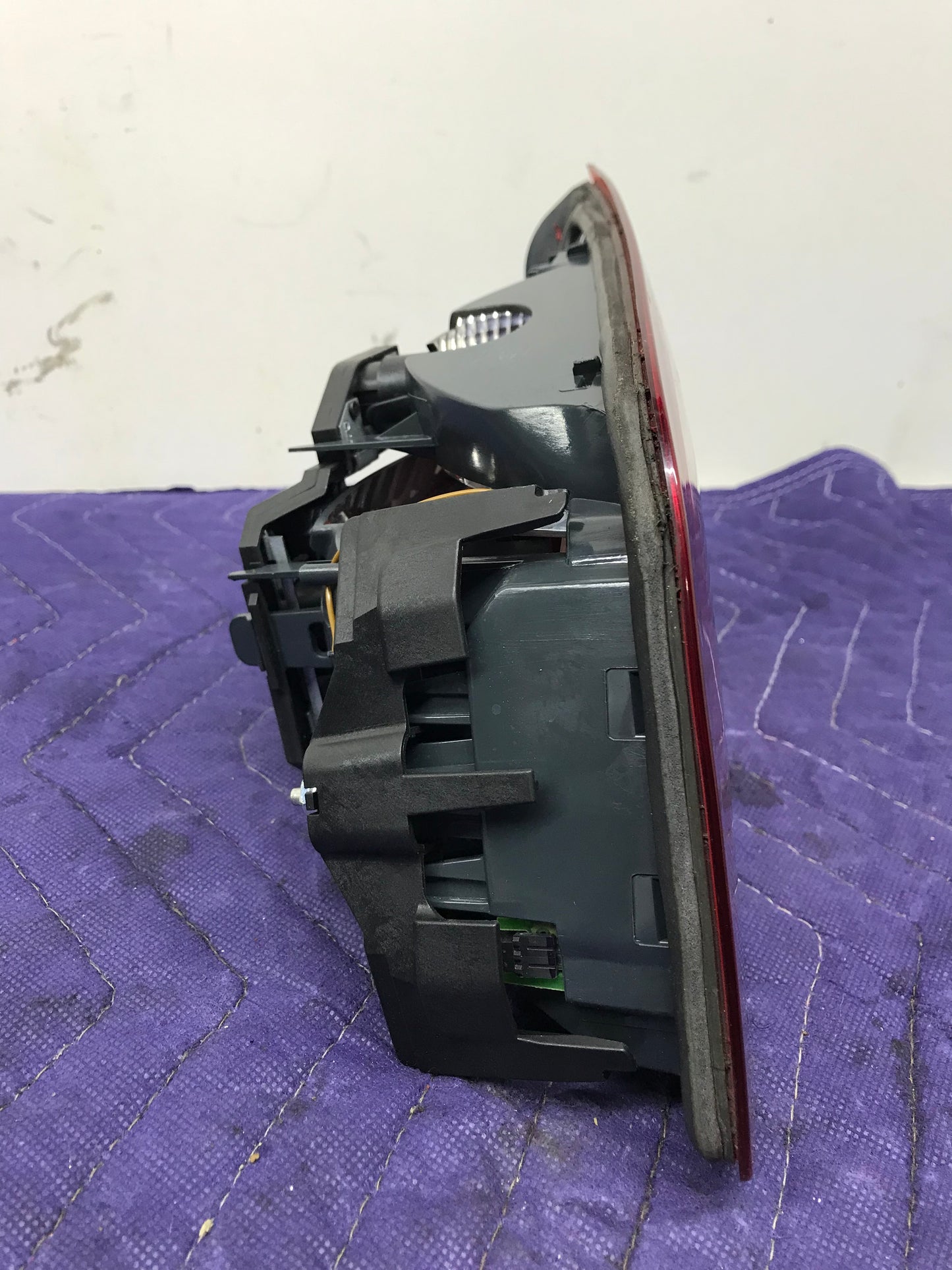 2009-2016 F10 RIGHT REAR TRUNK TAILLIGHT SKU 224