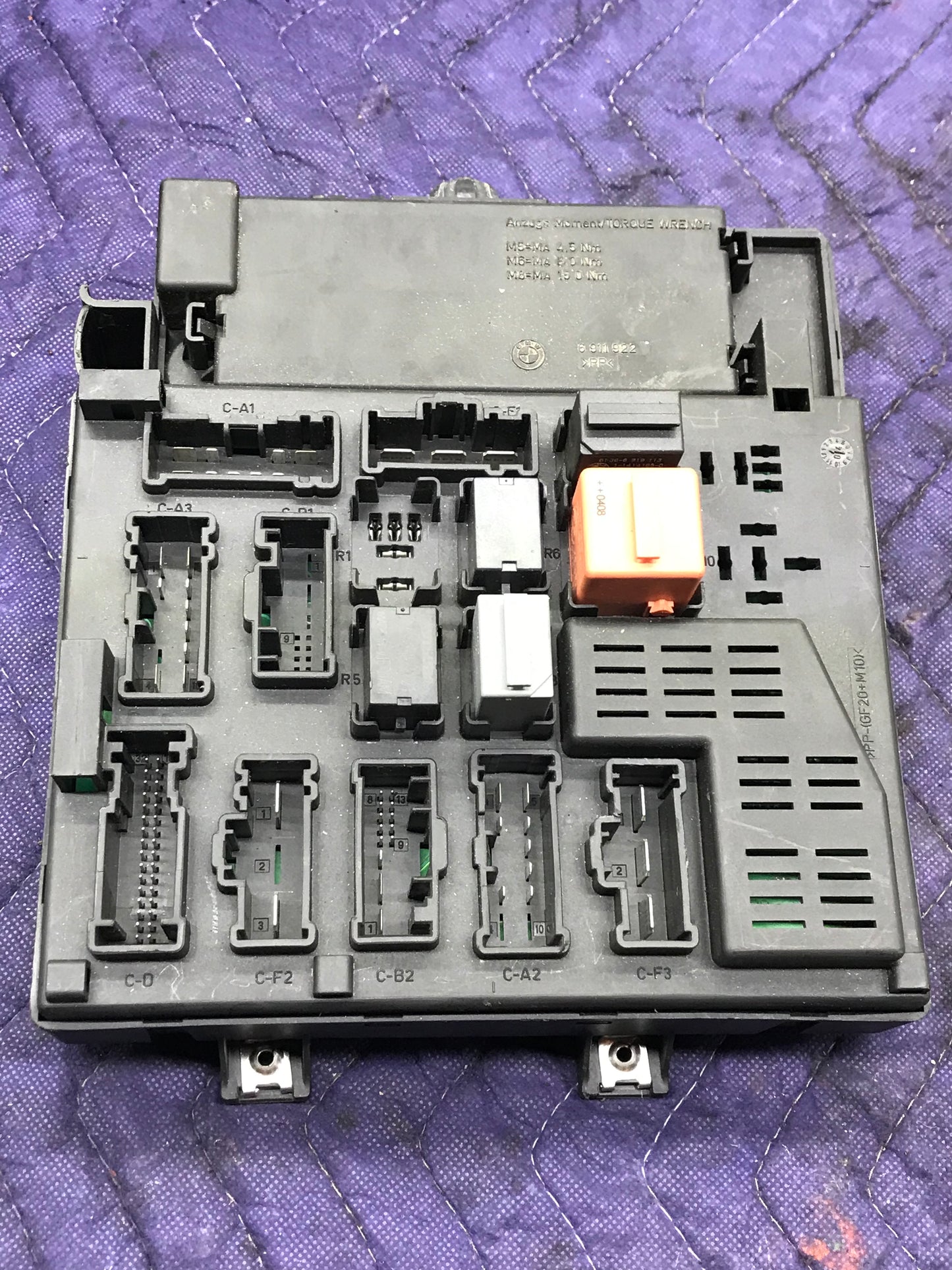 E86 Z4 FUSE BOX INTERIOR DASH SKU 270
