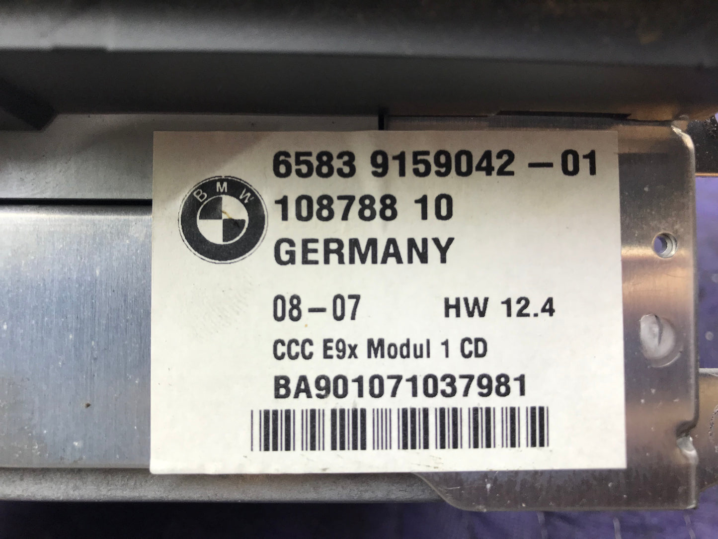 E9X CCC CD AM/FM RADIO NAVIGATION GPS SKU 276
