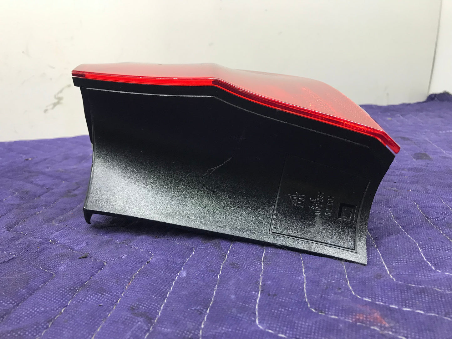 E90 REAR RIGHT SIDE TAILLIGHT LCI SKU 215