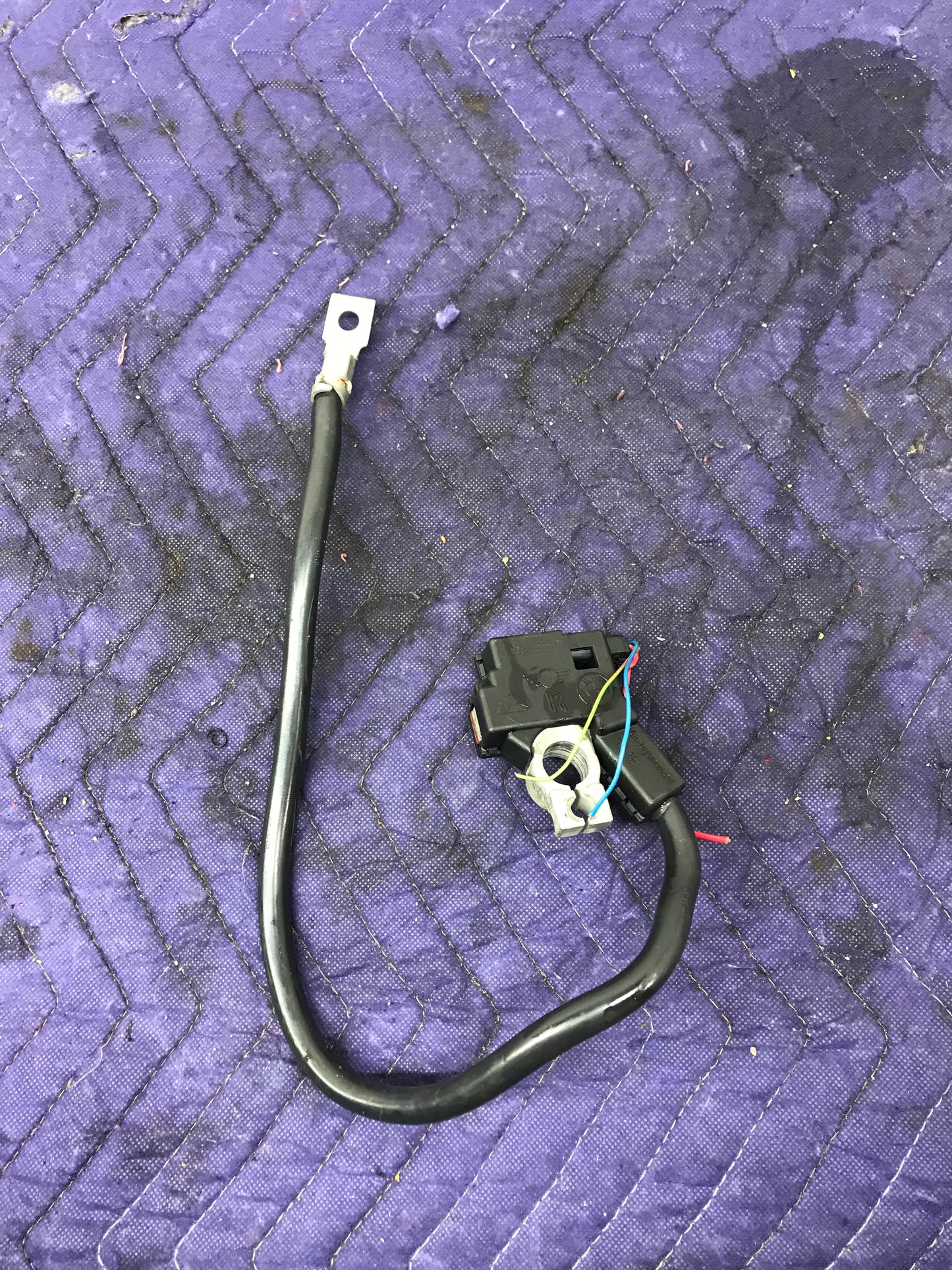 2011-2016 BMW 535I 535XI F10 TRUNK BATTERY GROUND WIRE OEM SKU 477