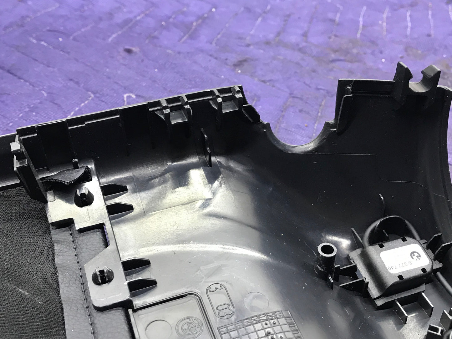 E9X STEERING COLUMN TOP TRIM COVER PANEL SKU 288