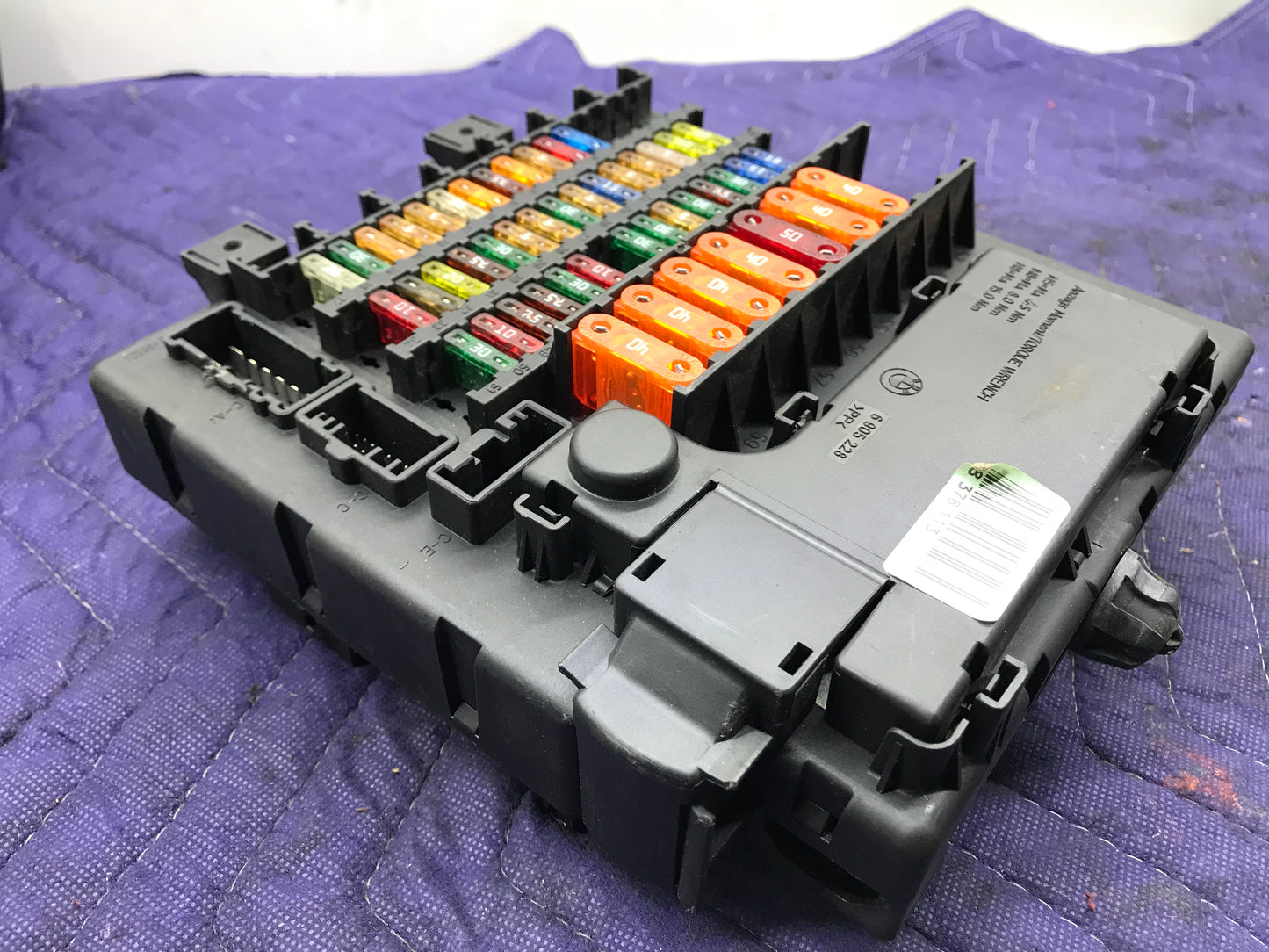 E86 Z4 FUSE BOX INTERIOR DASH SKU 270