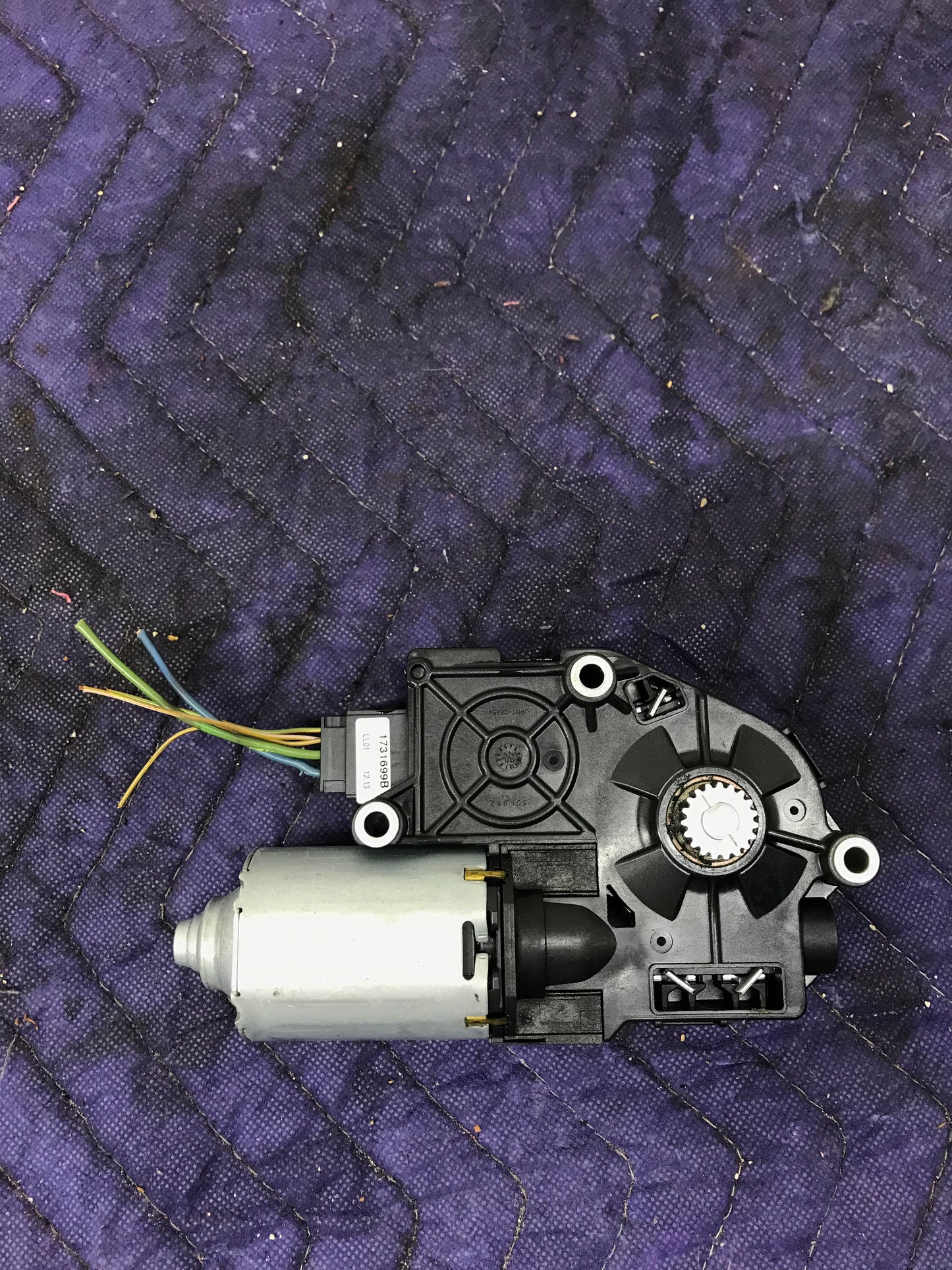 09-16 BMW F10 535I 5-SERIES SUNROOF MOTOR SUN MOON ROOF WINDOW MOTOR SKU 460