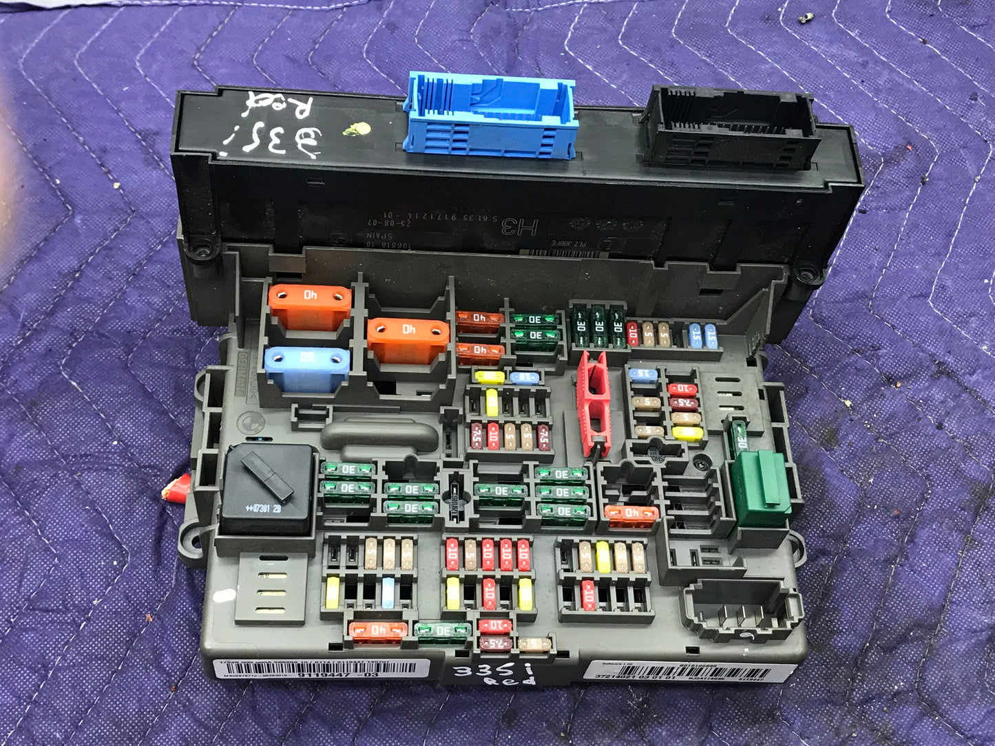 E9X POWER DISTRIBUTION FUSE BOX JUNCTION MODULE SKU 271