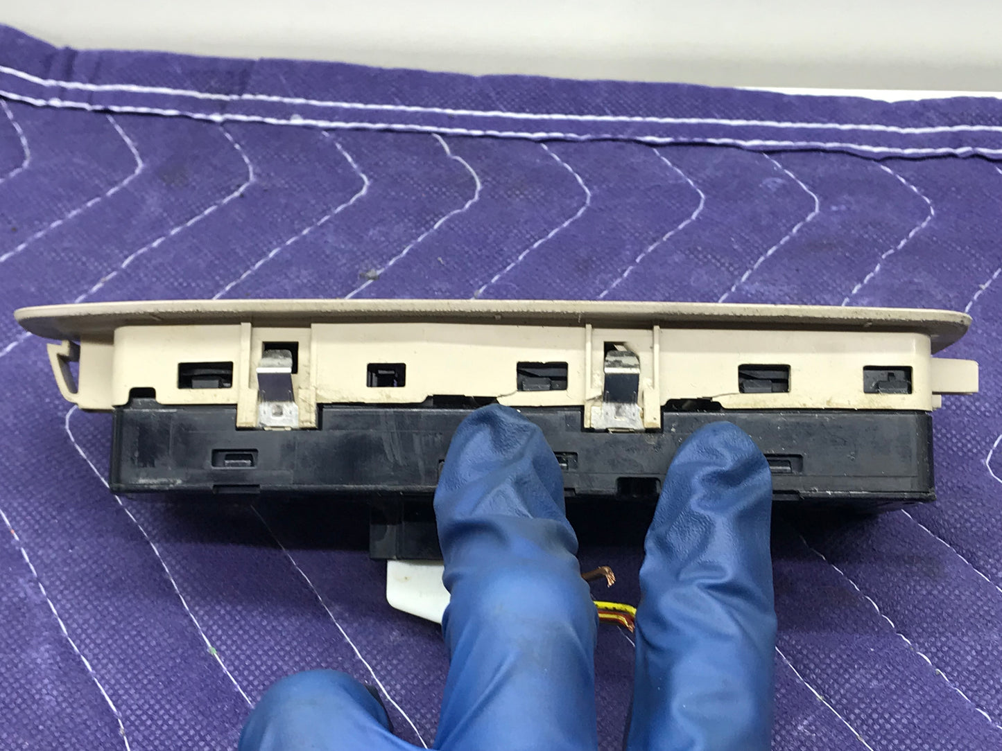 2011-2018 F30 LEFT DRIVER DOOR MASTER POWER WINDOW SWITCH SKU 106