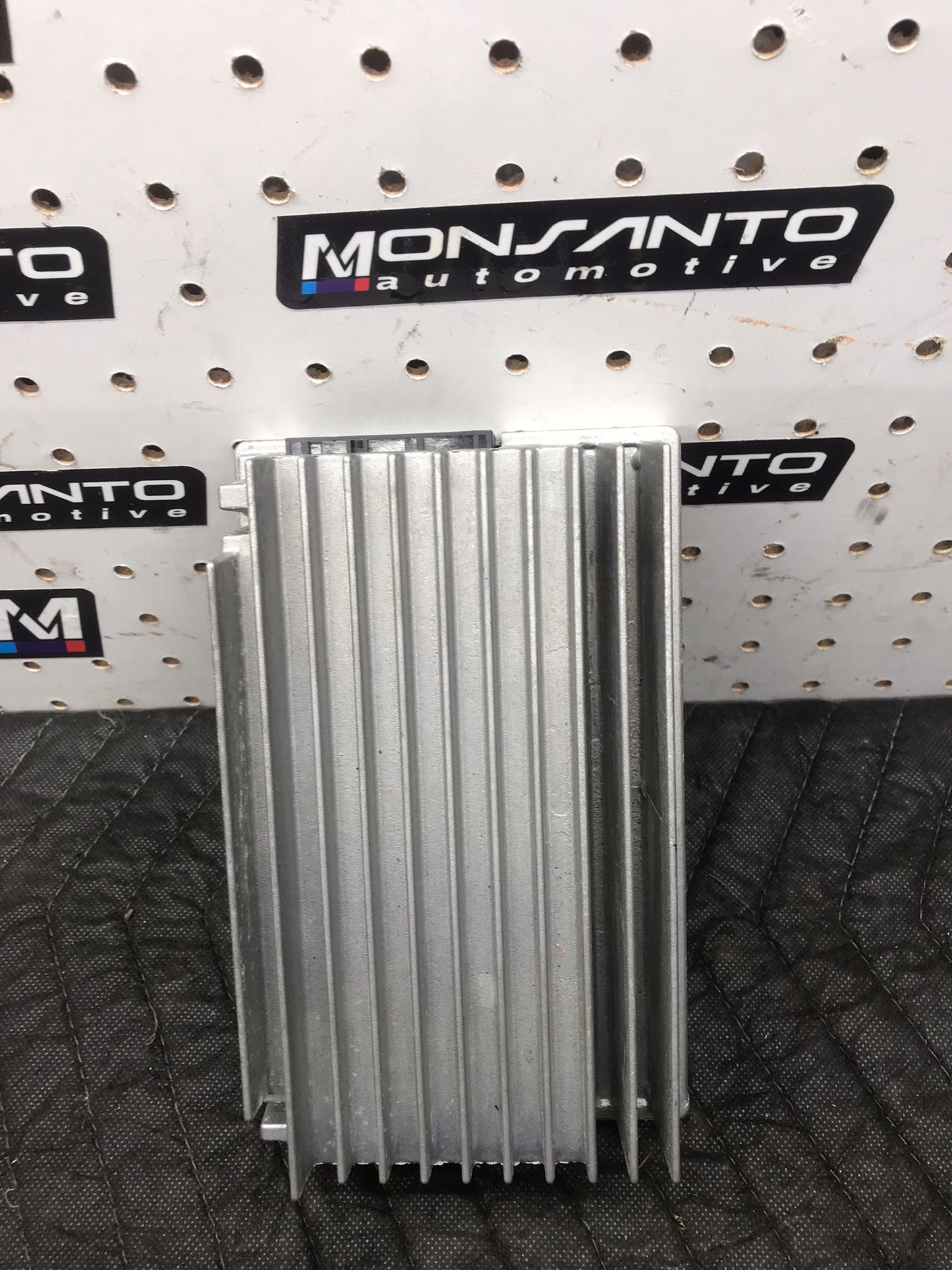 2012-2018 BMW 320 F30 RADIO AUDIO HIFI AMP AMPLIFIER MODULE SKU 1389