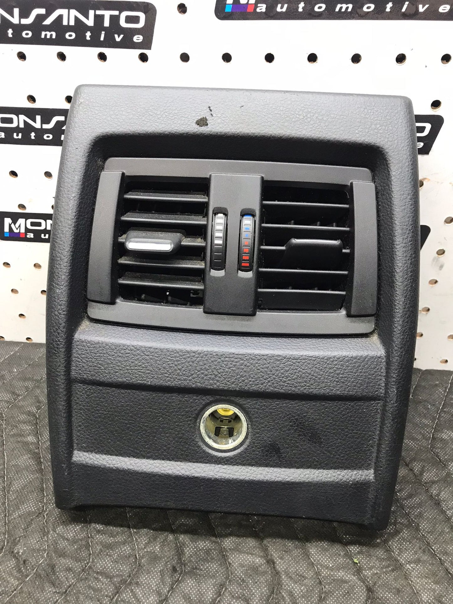 BMW 3 TOURING F31 REAR AIR VENT GRILL F30 SKU 1406