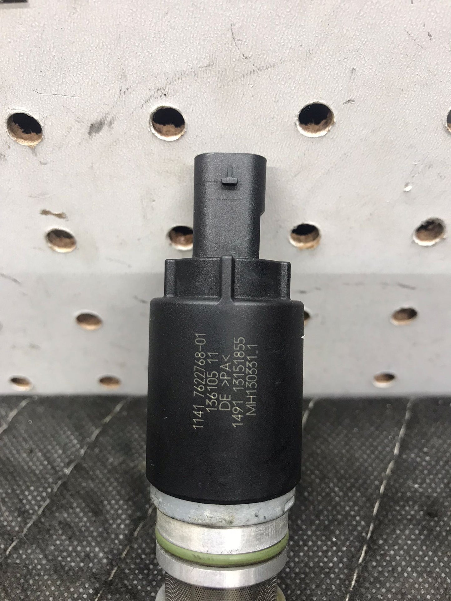 BMW ENGINE OIL PRESSURE HYDRAULIC OEM E88 E92 F01 F10 F12 F80 F82 N20 N54 N55 SKU 1484