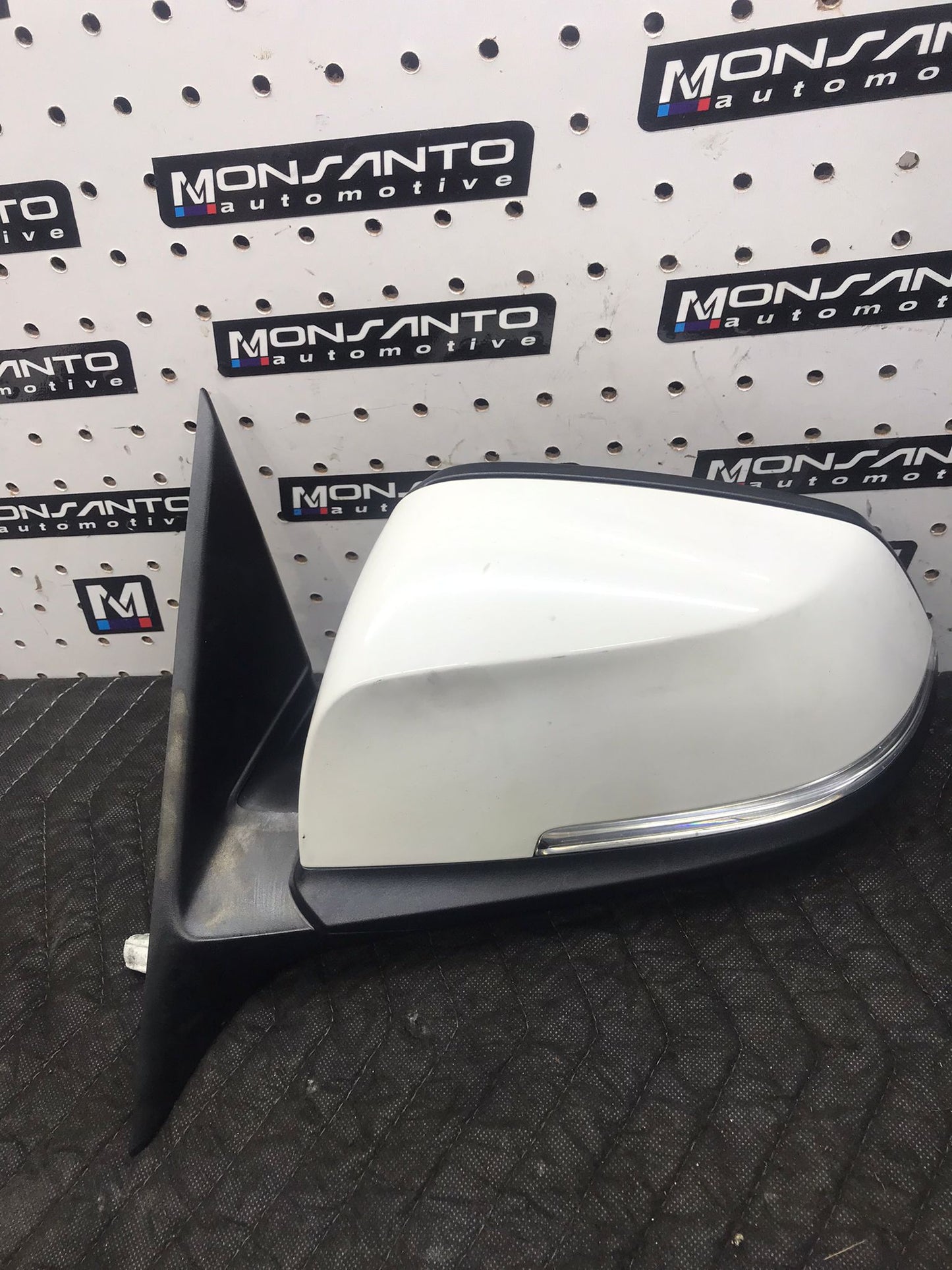 LEFT SIDE MIRROR BMW F30 328 320 OEM WHITE SKU 1486