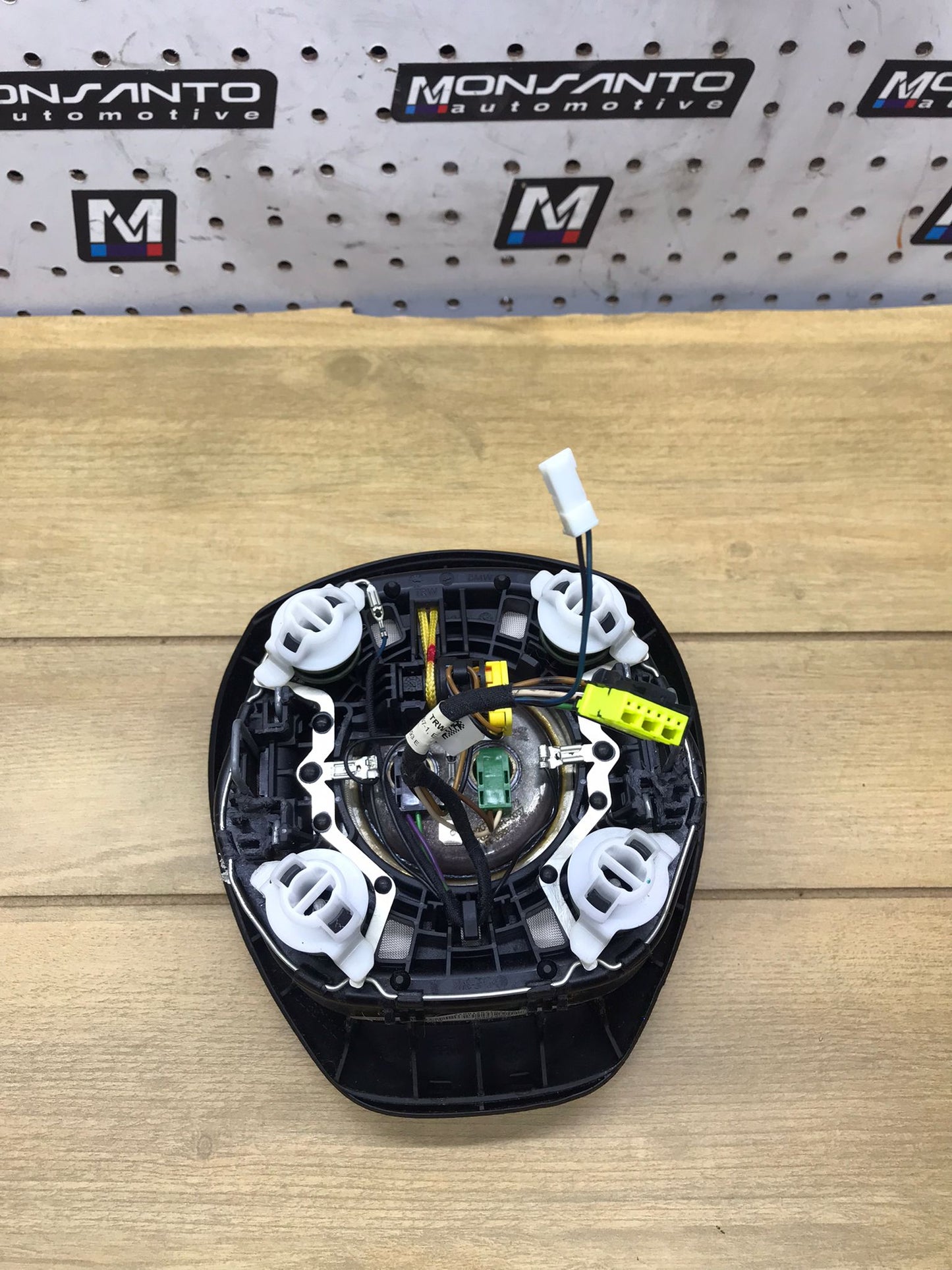 BMW F20 F21 F22 F23 F30 F31 F34 STEERING AIR WHEEL BAG DRIVER OEM SKU 1541