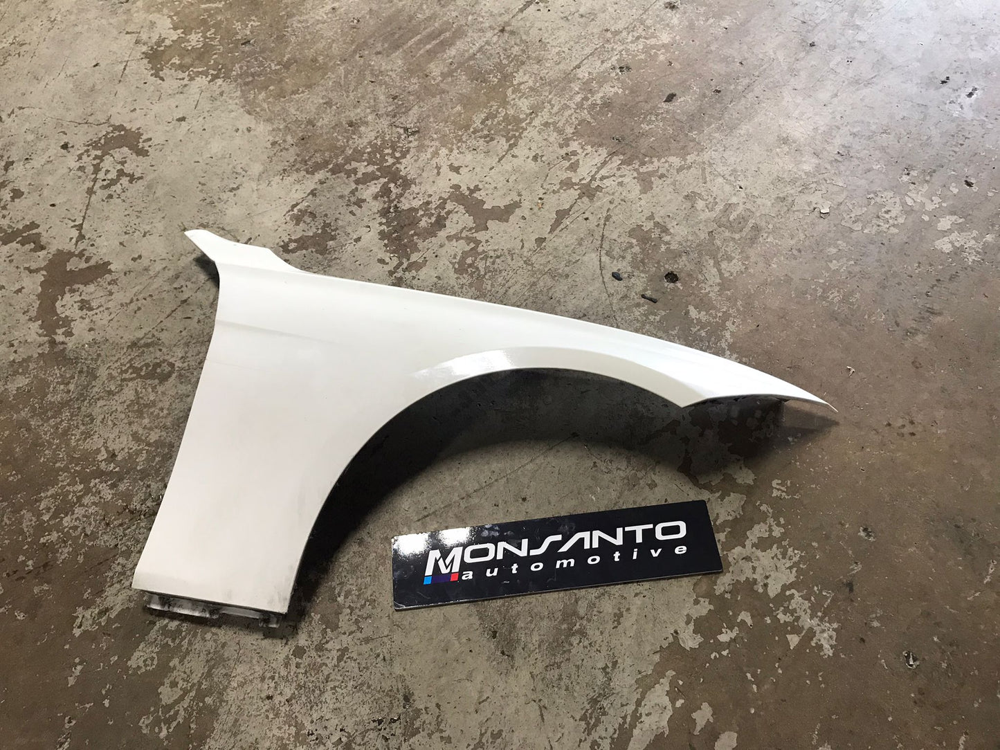 12-18 BMW F30 328I 335I FENDER FRONT RIGHT PASSANGER SIDE SKU 1553