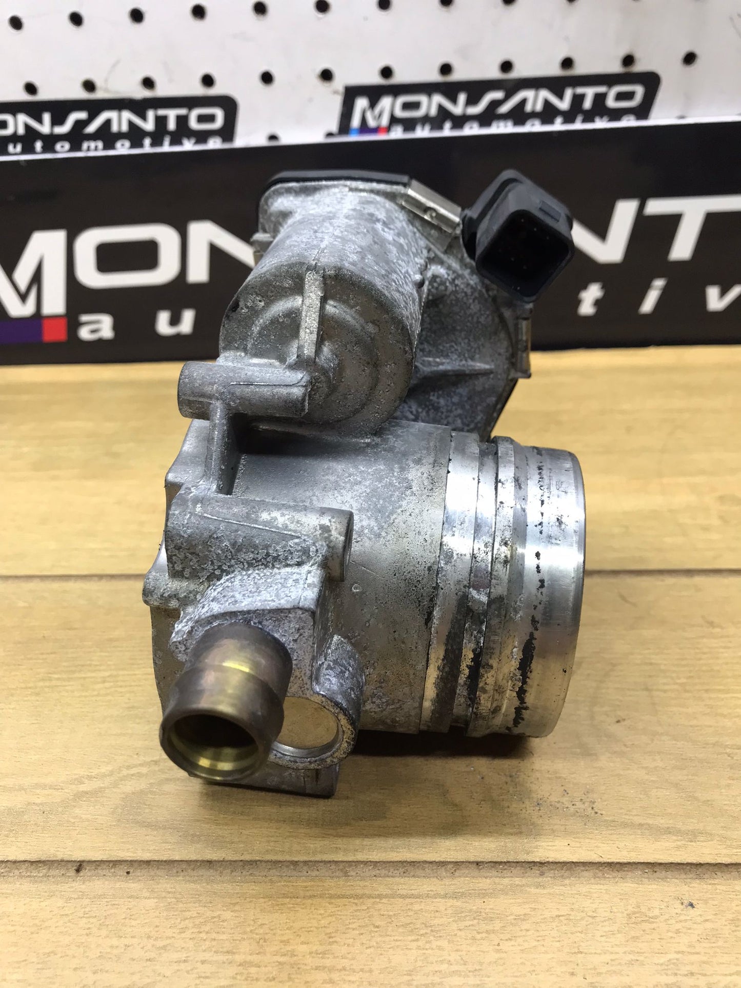 2012-2016 BMW F30 328I THROTTLE BODY OEM SKU 1562