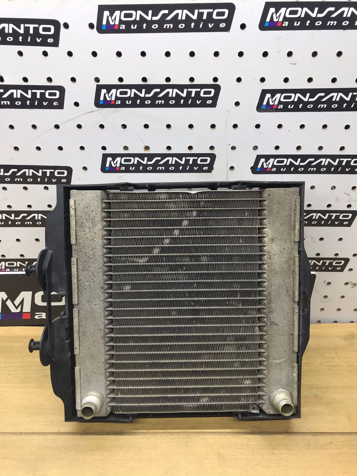 COOLANT COOLING OIL AUXILIARY RADIATOR FOR 11-16 BMW 5 SERIES F10 SKU 1569
