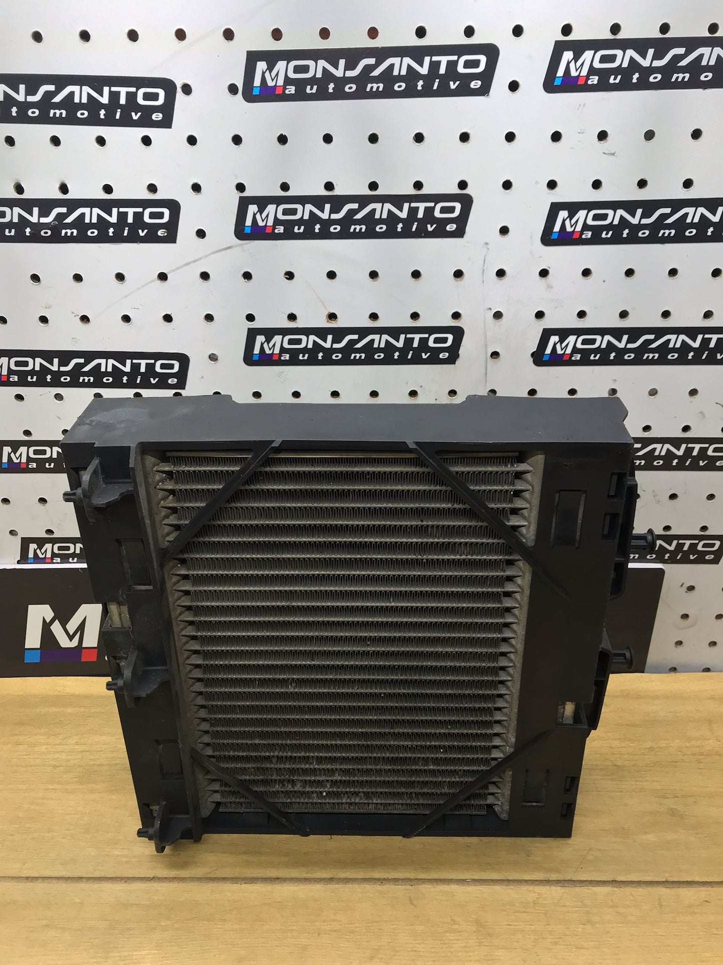 COOLANT COOLING OIL AUXILIARY RADIATOR FOR 11-16 BMW 5 SERIES F10 SKU 1569