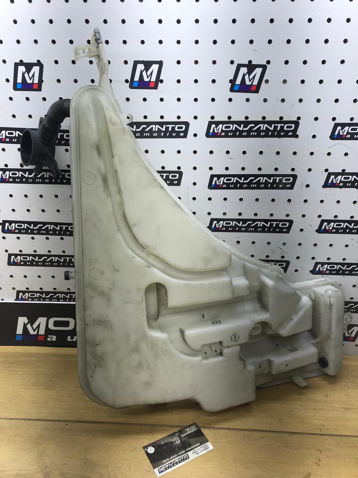 BMW 3 SERIES F30 328I SEDAN 2.0L WINDSHIELD WASHER FLUID BOTTLE TANK 2012-2018 SKU 1570