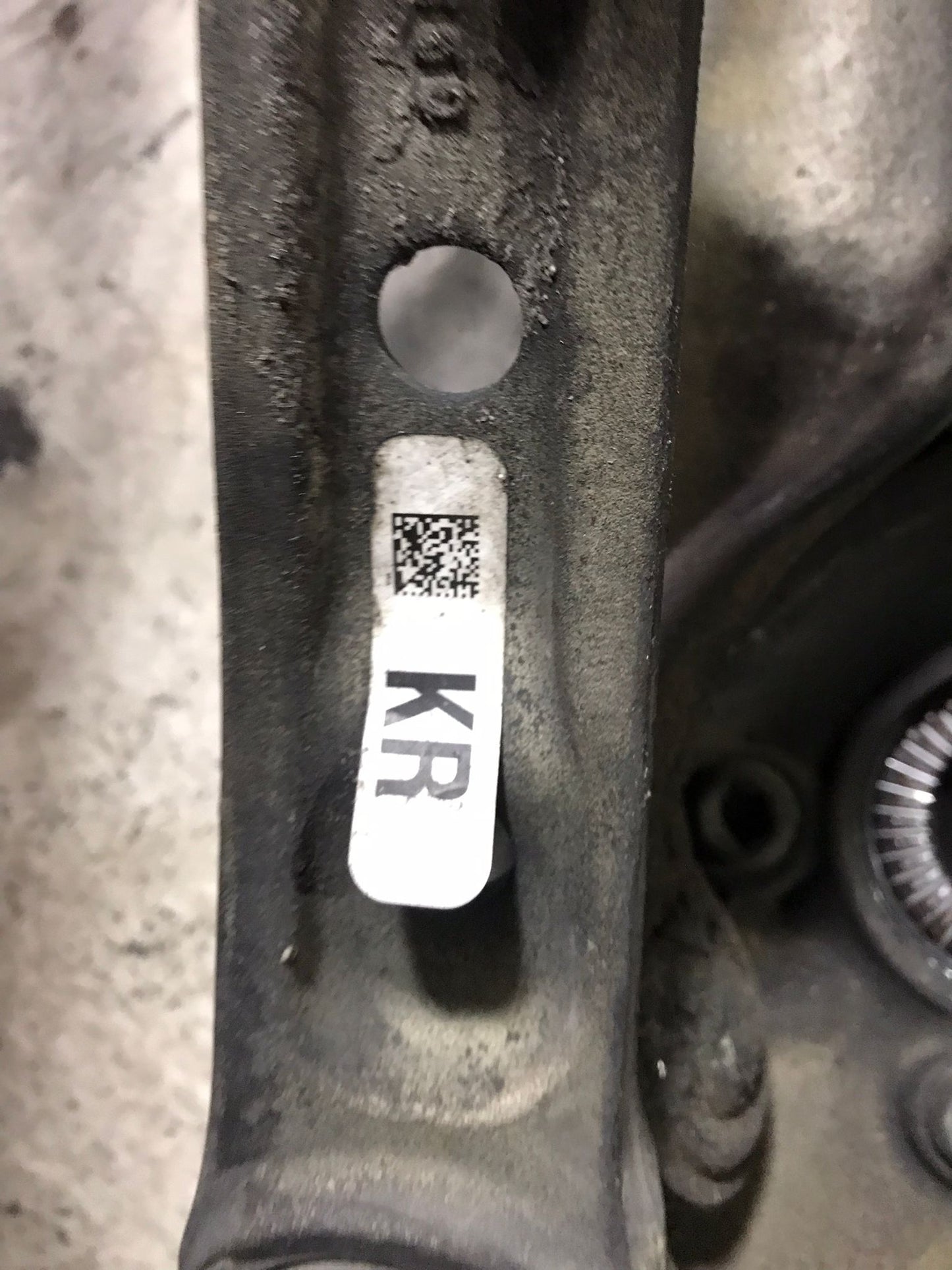 2011-2016 BMW 535I XDRIVE F10 AWD FRONT LEFT SPINDLE KNUCKLE CONTROL ARM OEM SKU 1587