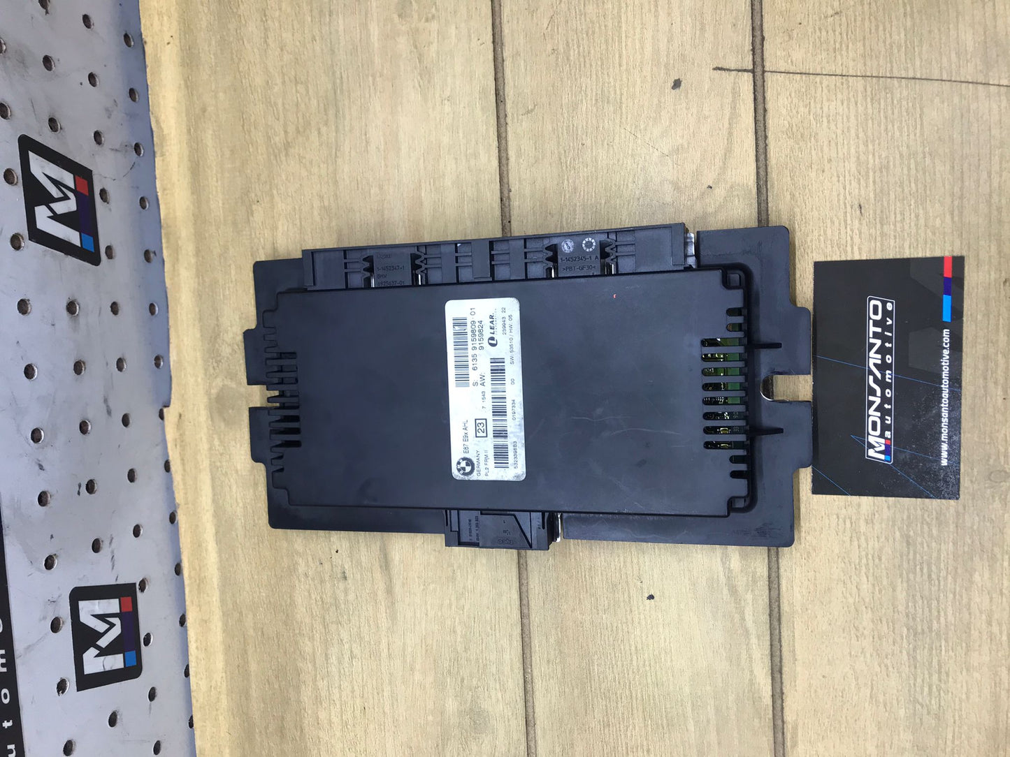06-08 BMW 323 325 328 335 FRM II FOOTWELL LIGHT CONTROL MODULE AHL SKU 1592