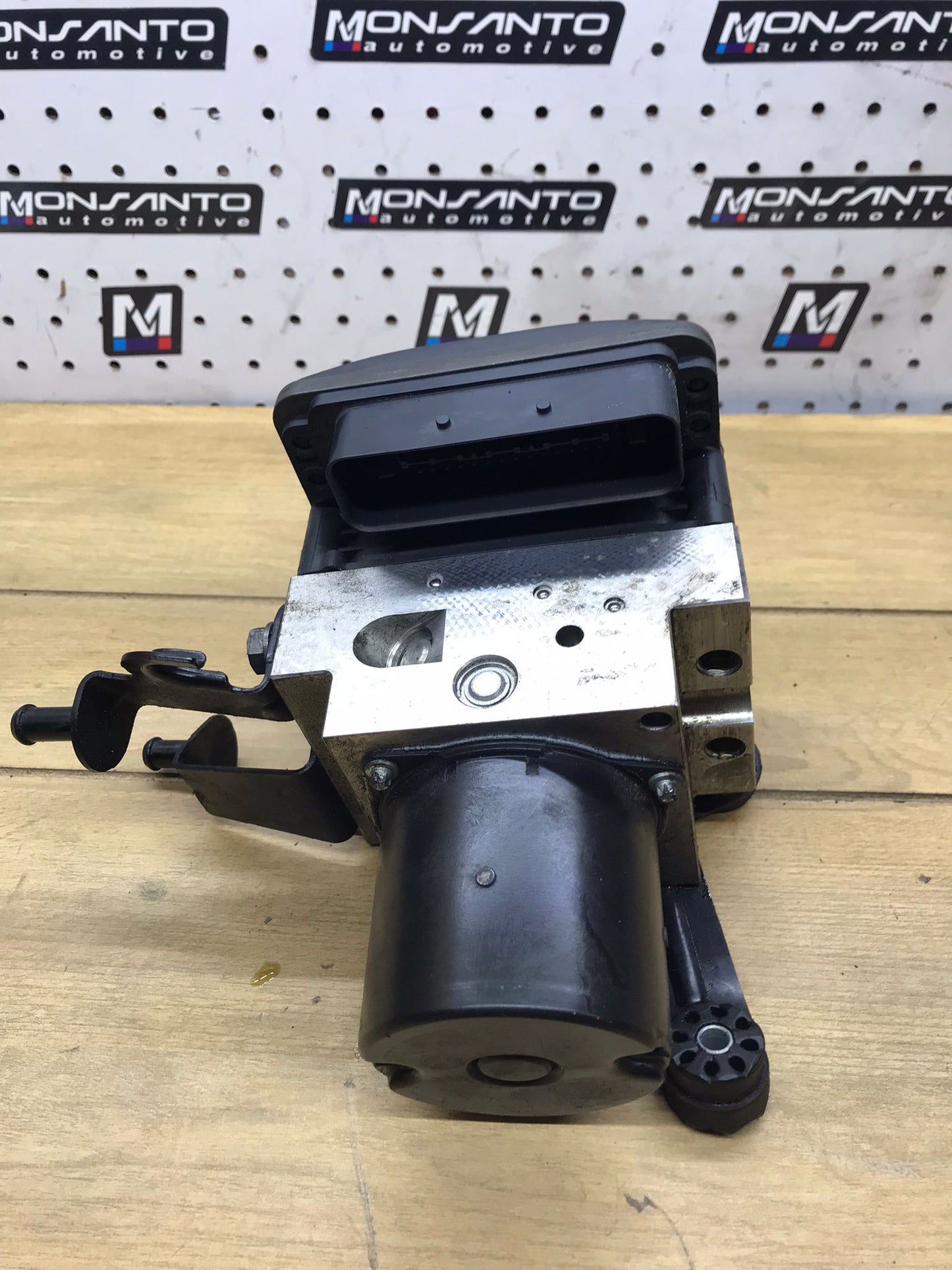 06-09 BMW E63 E64 650I ABS PUMP ANTI LOCK BRAKE STABILITY MODULE OEM SKU 1618