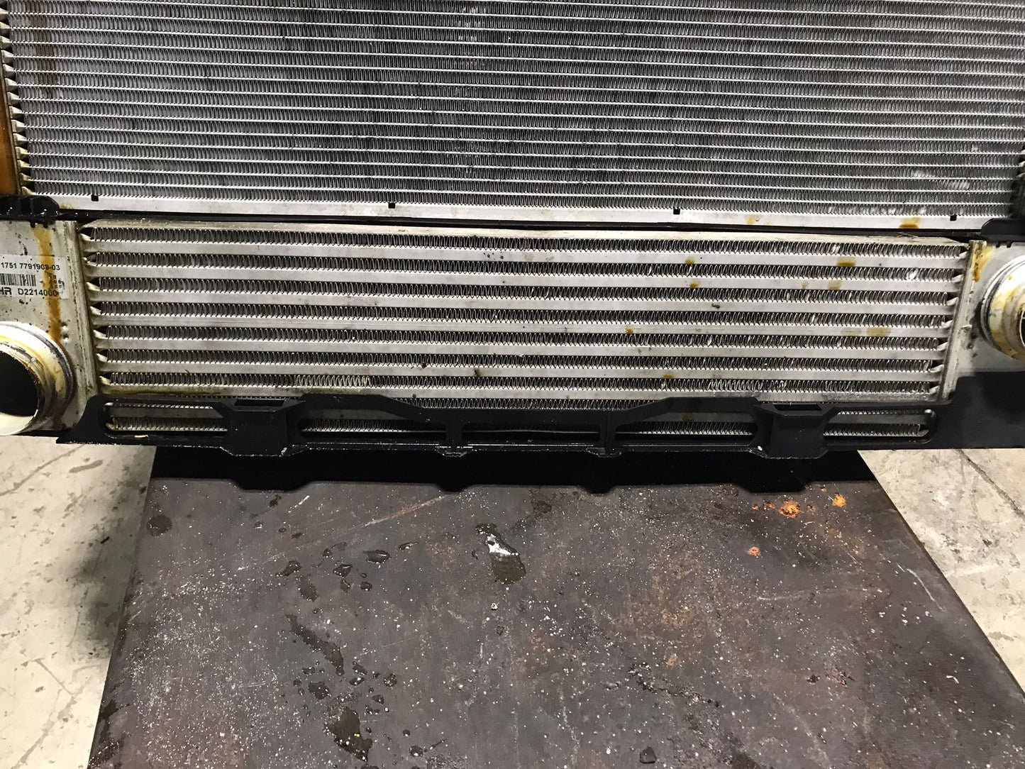 BMW 08-10 E60 535I NOT FAN ENGINE RADIATOR OIL COOLER CONDENSER INTERCOOLER OEM SKU 1617
