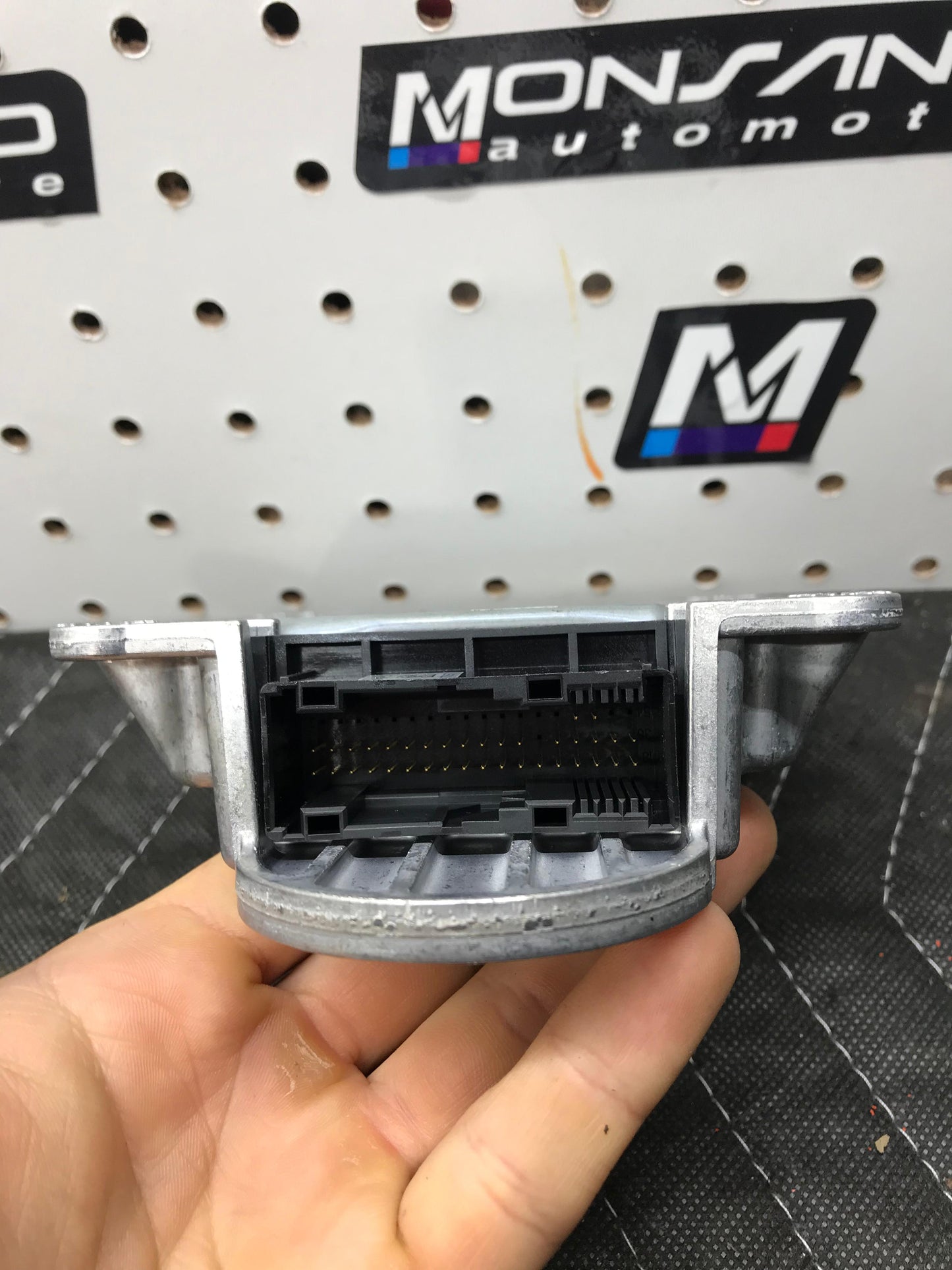 07-13 BMW 5 SERIES F10 F11 DOMAIN CONTROL UNIT MODULE OEM SKU 591
