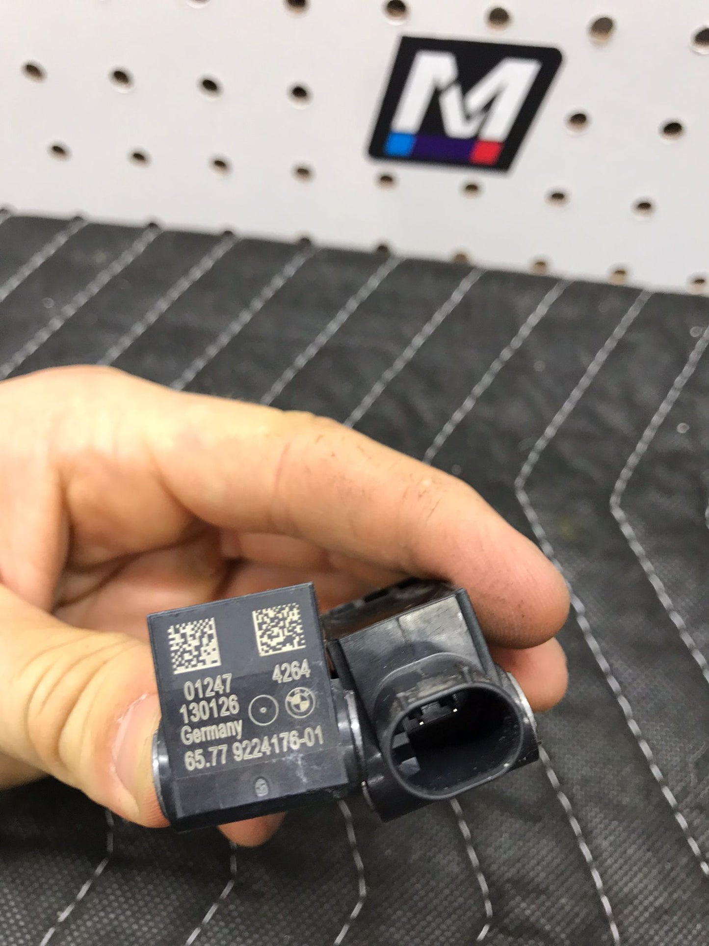 BMW F01 F02 F10 F11 F12 F25 F26 FRONT SHOCK IMPACT SENSOR UNIT MODULE SKU 663