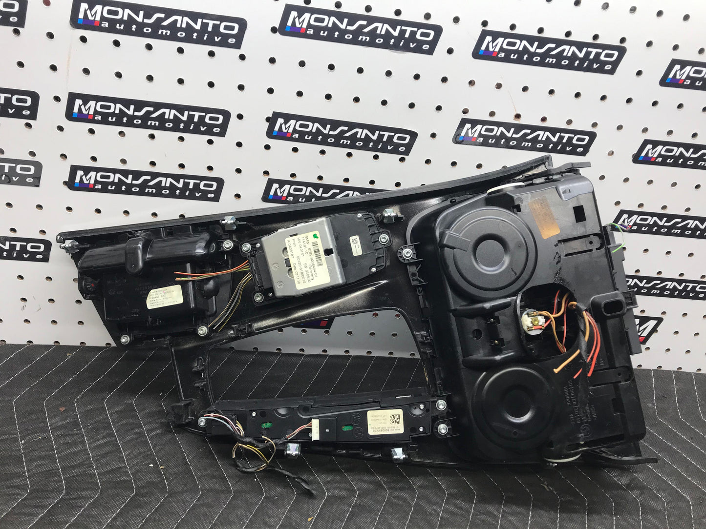 CENTER CONSOLE CUPHOLDER TRIM BEZEL WITH SWITCH OEM 11-16 BMW F10 528 535 550 SKU 794