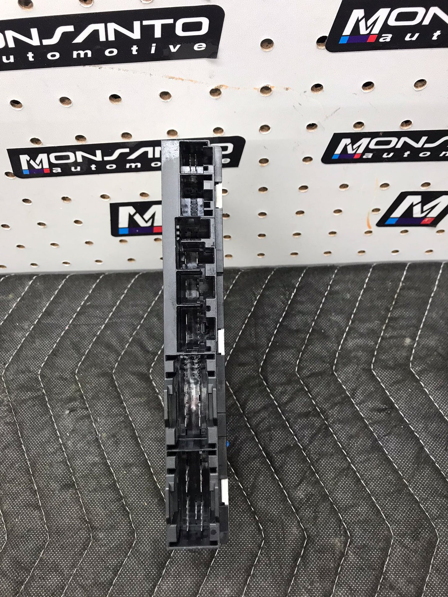 FRONT SEAT MEMORY CONTROL 2012-2018 BMW F30 F32 OEM SKU 960