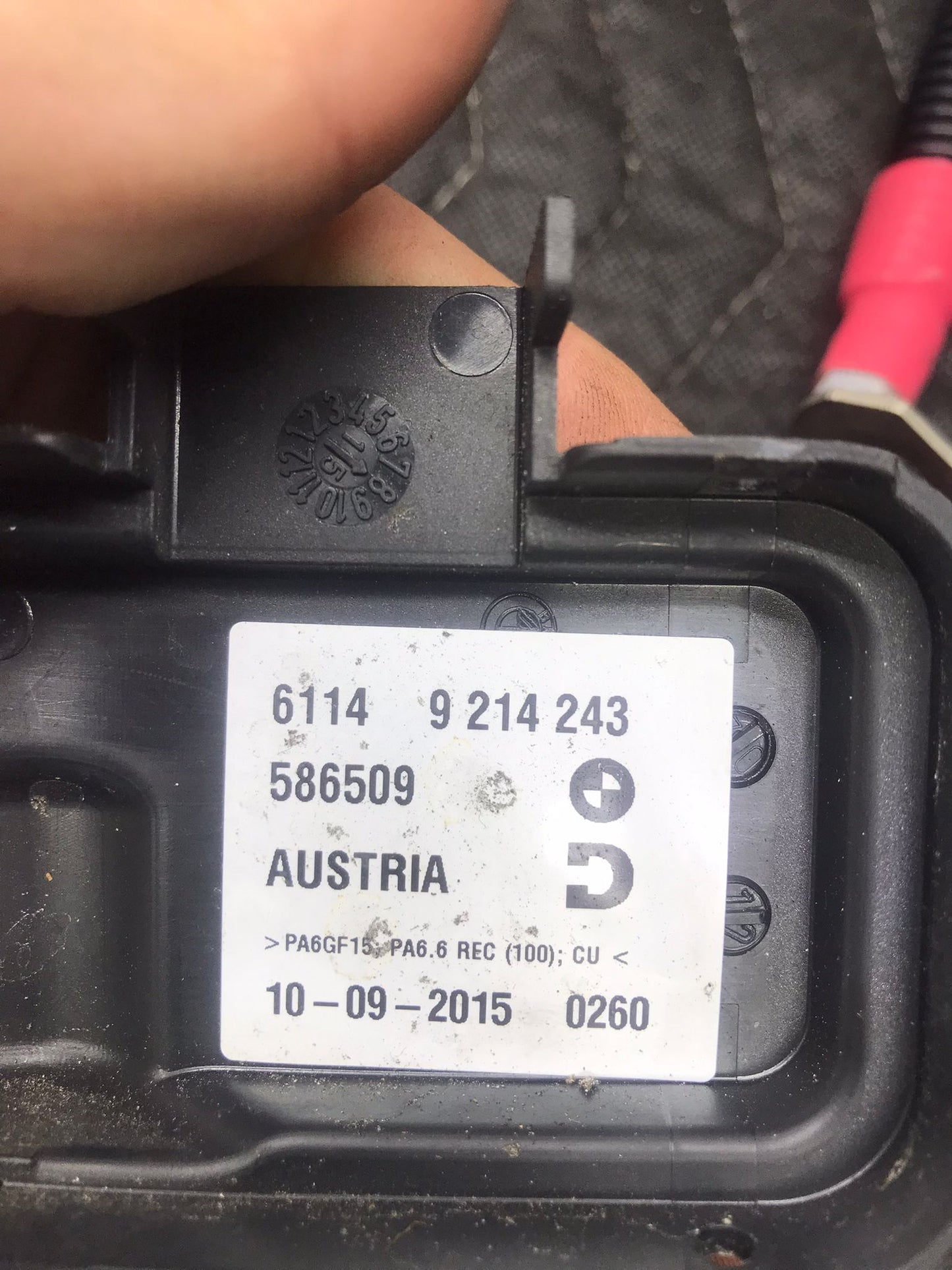 BMW 5 F10 ENGINE COMPARTMENT B TERMINAL POINT SKU 1049