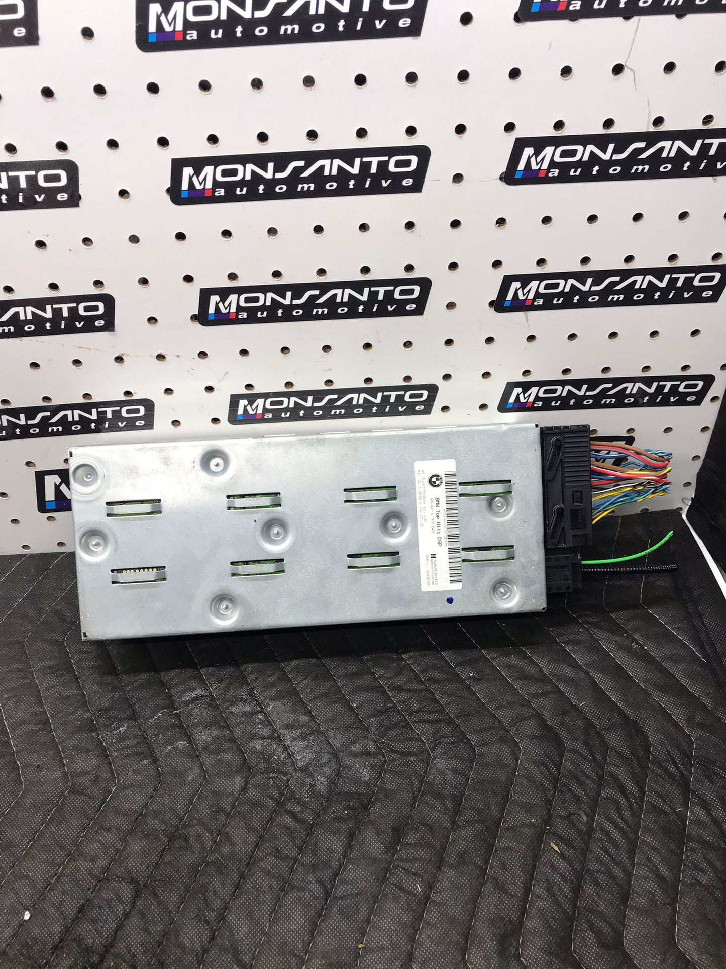 OEM LOGIC HARMAN BECKER TOP HIFI DSP AMP AMPLIFIER BMW E90 E92 E60 E63 SKU 1075