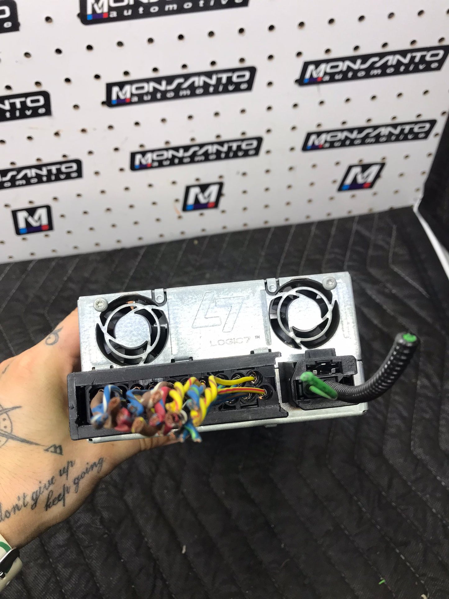 OEM LOGIC HARMAN BECKER TOP HIFI DSP AMP AMPLIFIER BMW E90 E92 E60 E63 SKU 1075