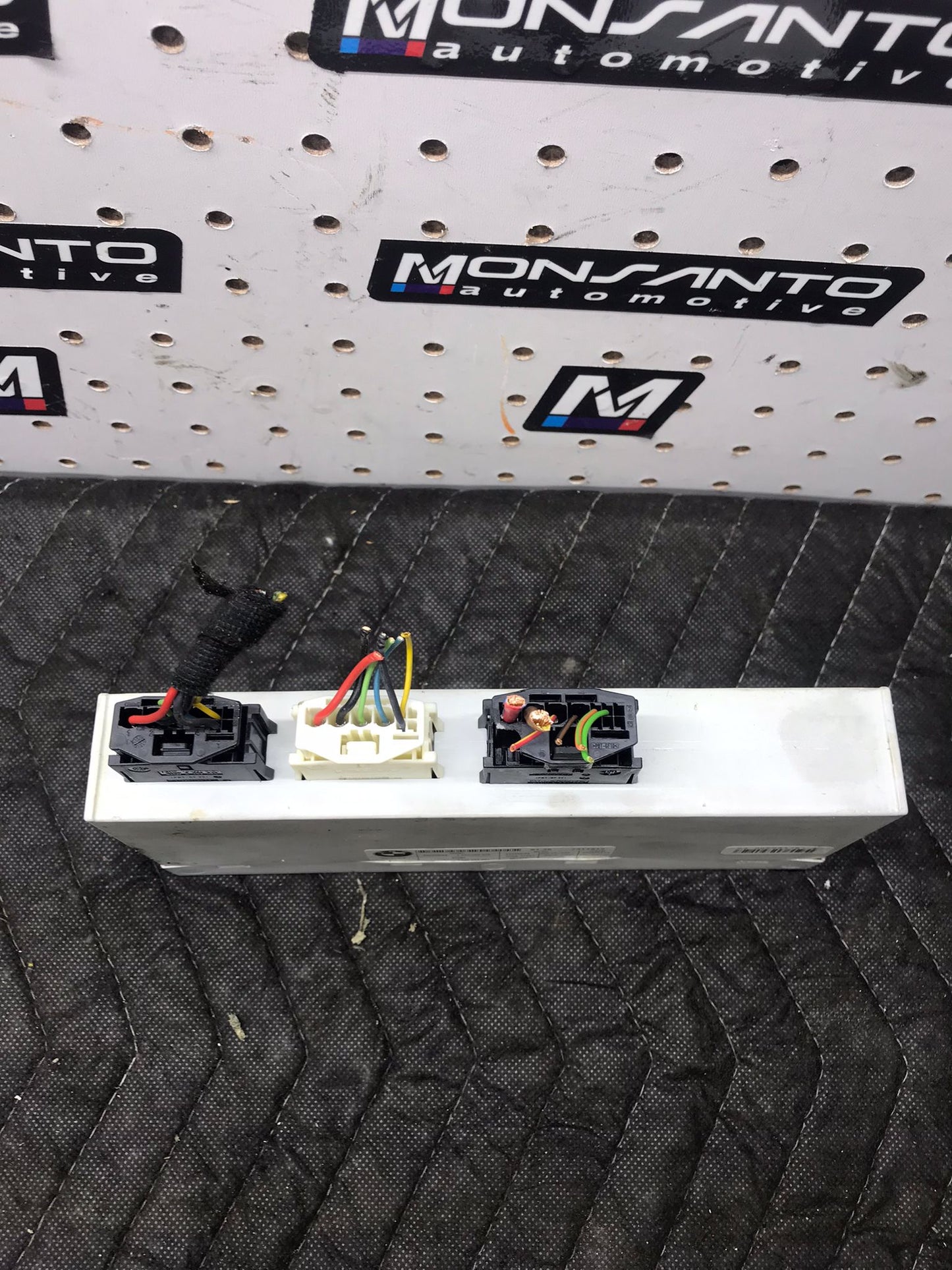 REAR TAILGATE FUNCTION UNIT ECU OEM 2011-2015 BMW F10 535I F01 F02 X3 X4 SKU 1145
