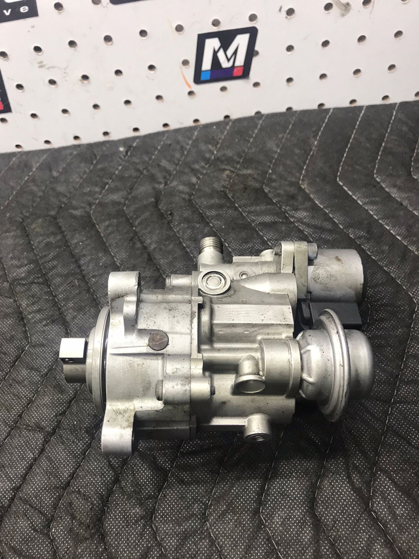 PRESSURE FUEL PUMP BMW E90 E60 E92 F10 N54 N55 OEM SKU 1204