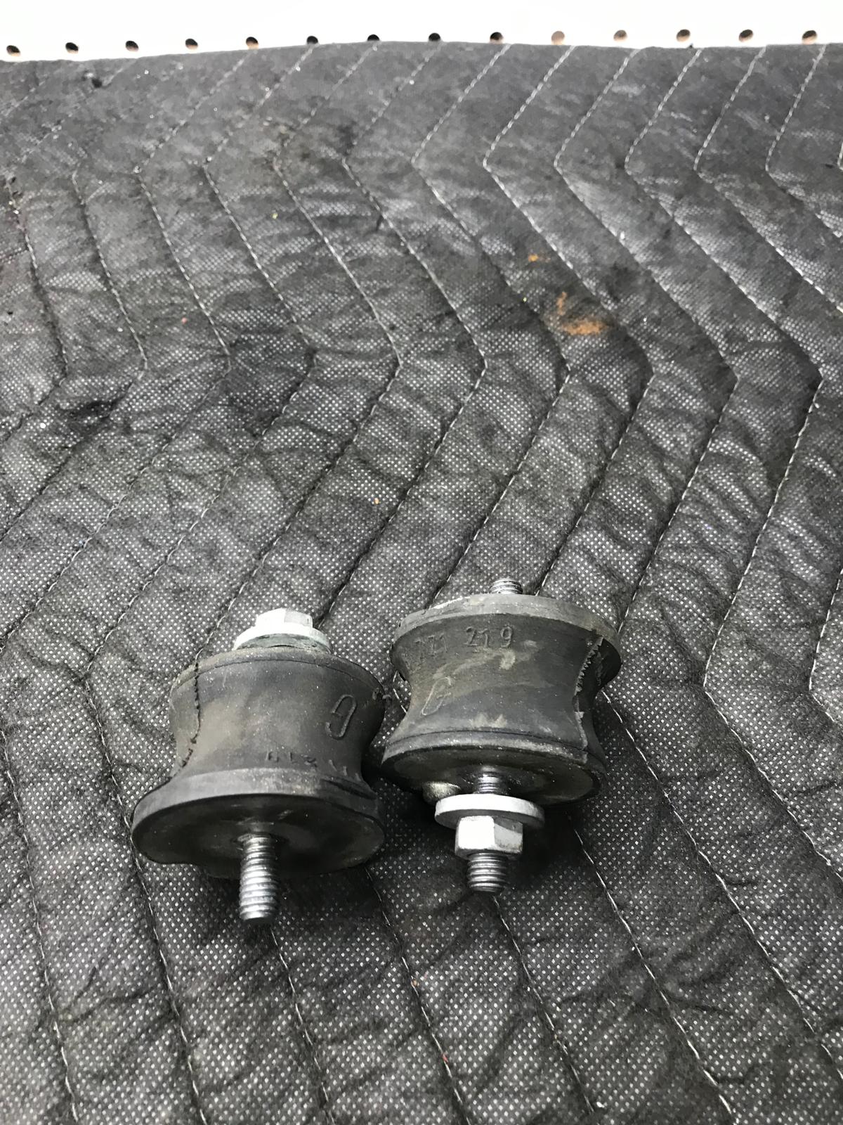 TRANSMISSION MOUNT AUTOMATIC SKU 1255