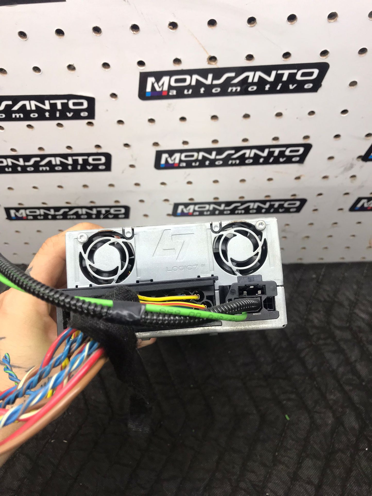 AUDIO AMPLIFIER AMP TOP LOGIC 7 L7 HARMAN KARDONOEM BMW E90 E92 E82 E88 335I SKU 1266