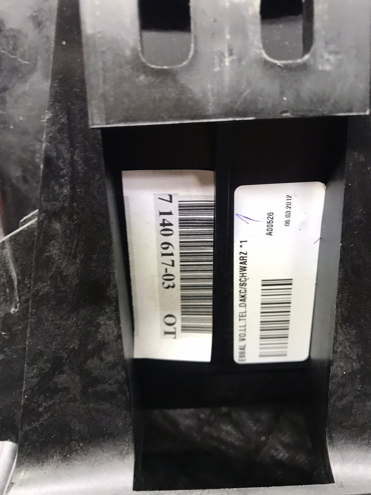 08-13 OEM BMW E88 E82 CENTER CONSOLE ARMREST SKU 1277