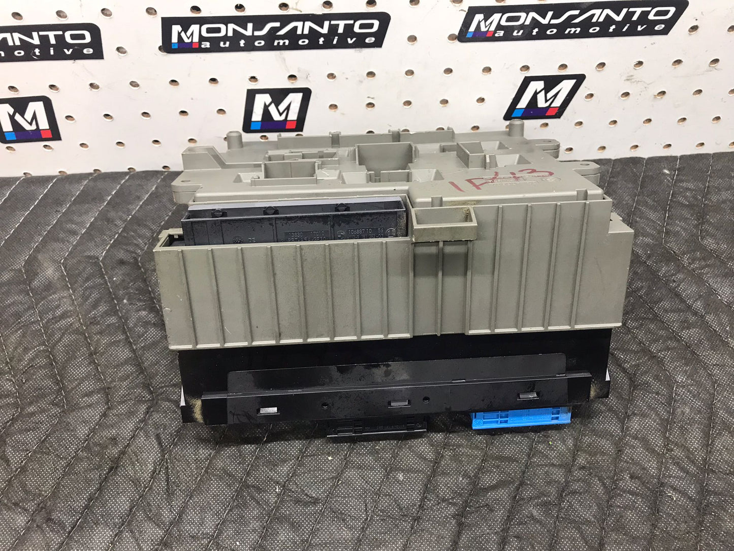 BMW 1 3 SERIES E81 E87 E90 E91 E92 RELAY FUSE BOX POWER DISTRIBUTION SKU 1278