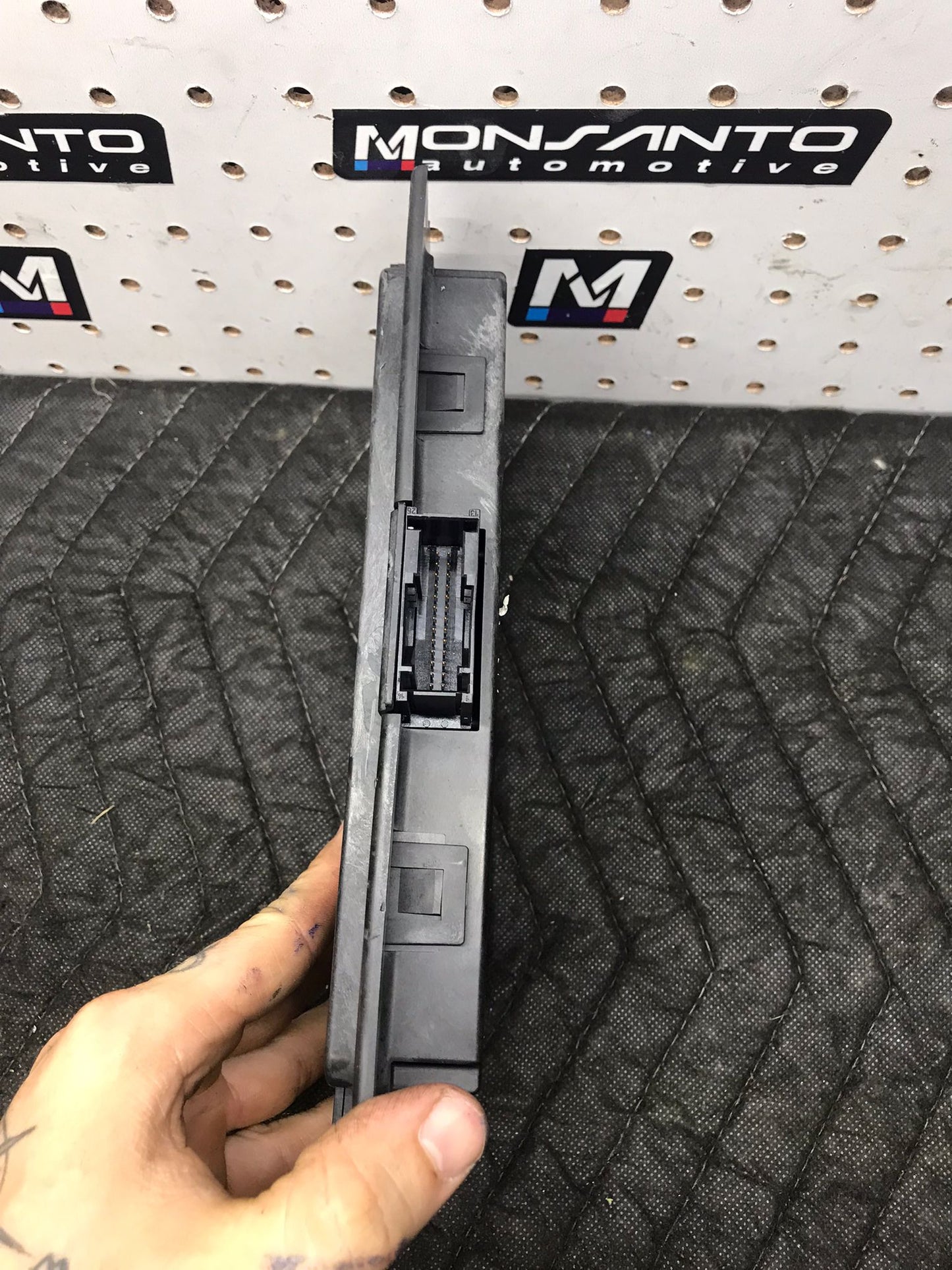 BMW 1 3 SERIES E87 E81 E88 E82 E90 E91 E92 E93 FOOTWELL MODULE SKU 1282