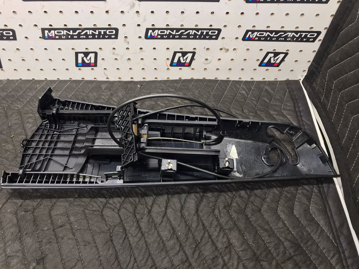 BMW 11-13 E88 135I CONVERTIBLE LEFT DRIVER REAR SIDE TRIM PANEL LCI SKU 1295