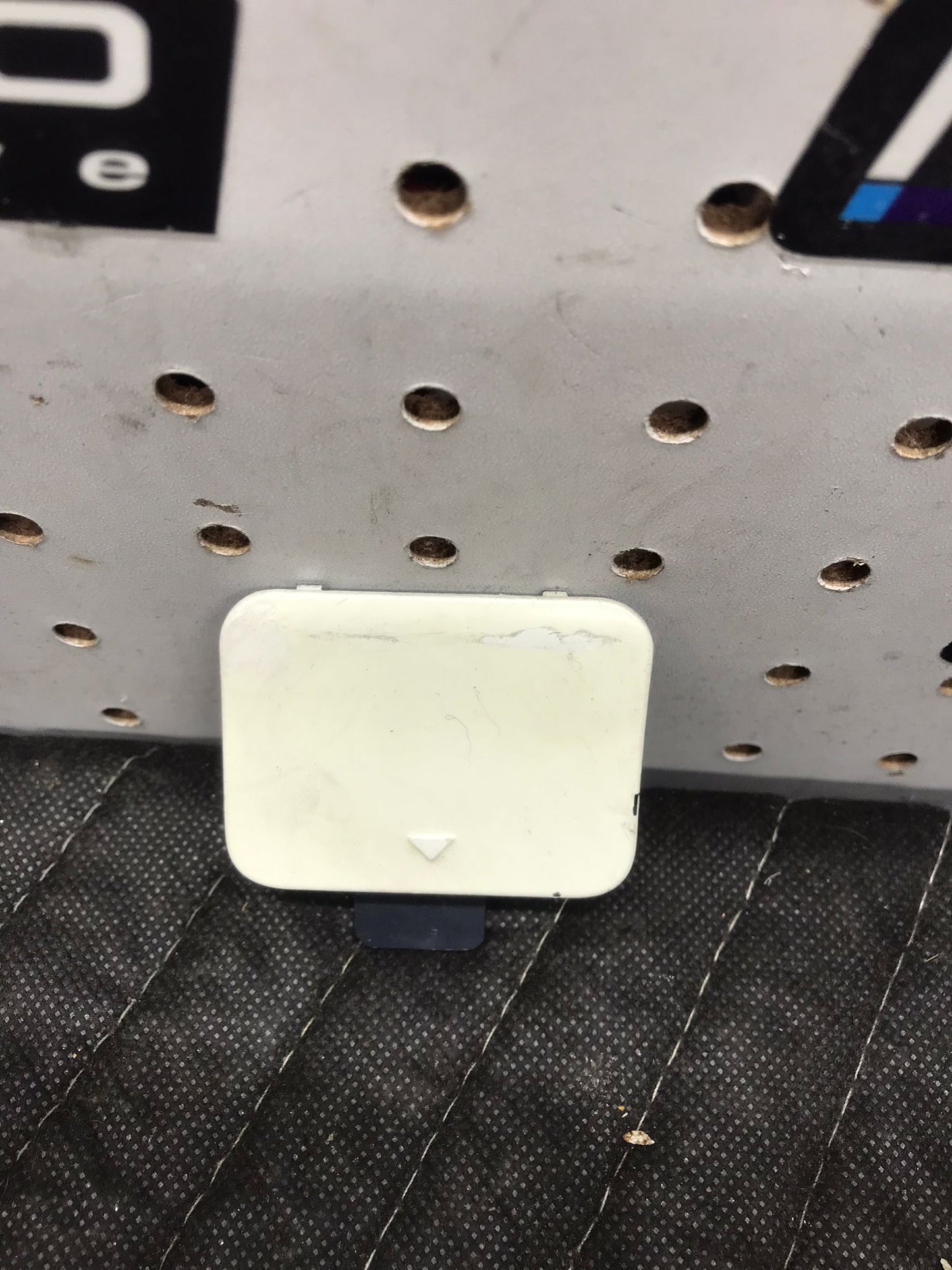 08-13 OEM BMW E82 E88 128 135 REAR BUMPER M SPORT TOW HOOK COVER SKU 1299