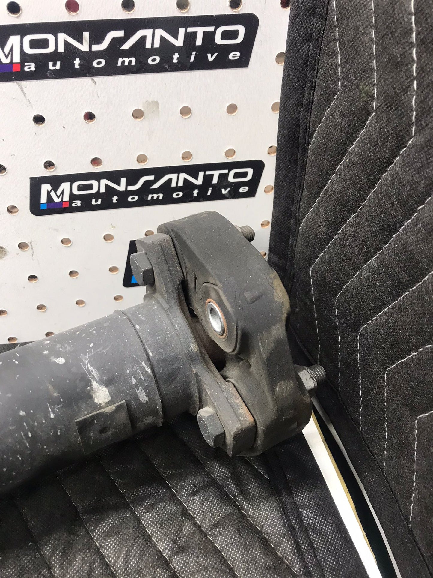06 BMW 330I E90 AUTOMATIC TRANSMISSION DRIVE SHAFT DRIVESHAFT ASSEMBLY OEM SKU 1341